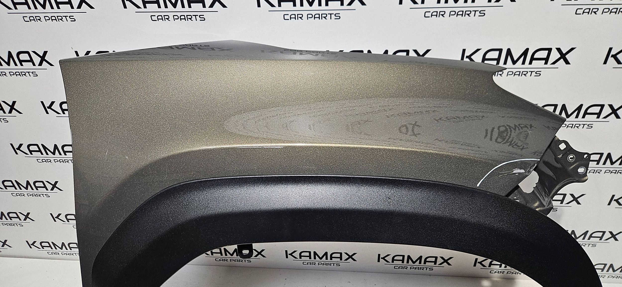 fender right front TOYOTA YARIS CROSS 20- original