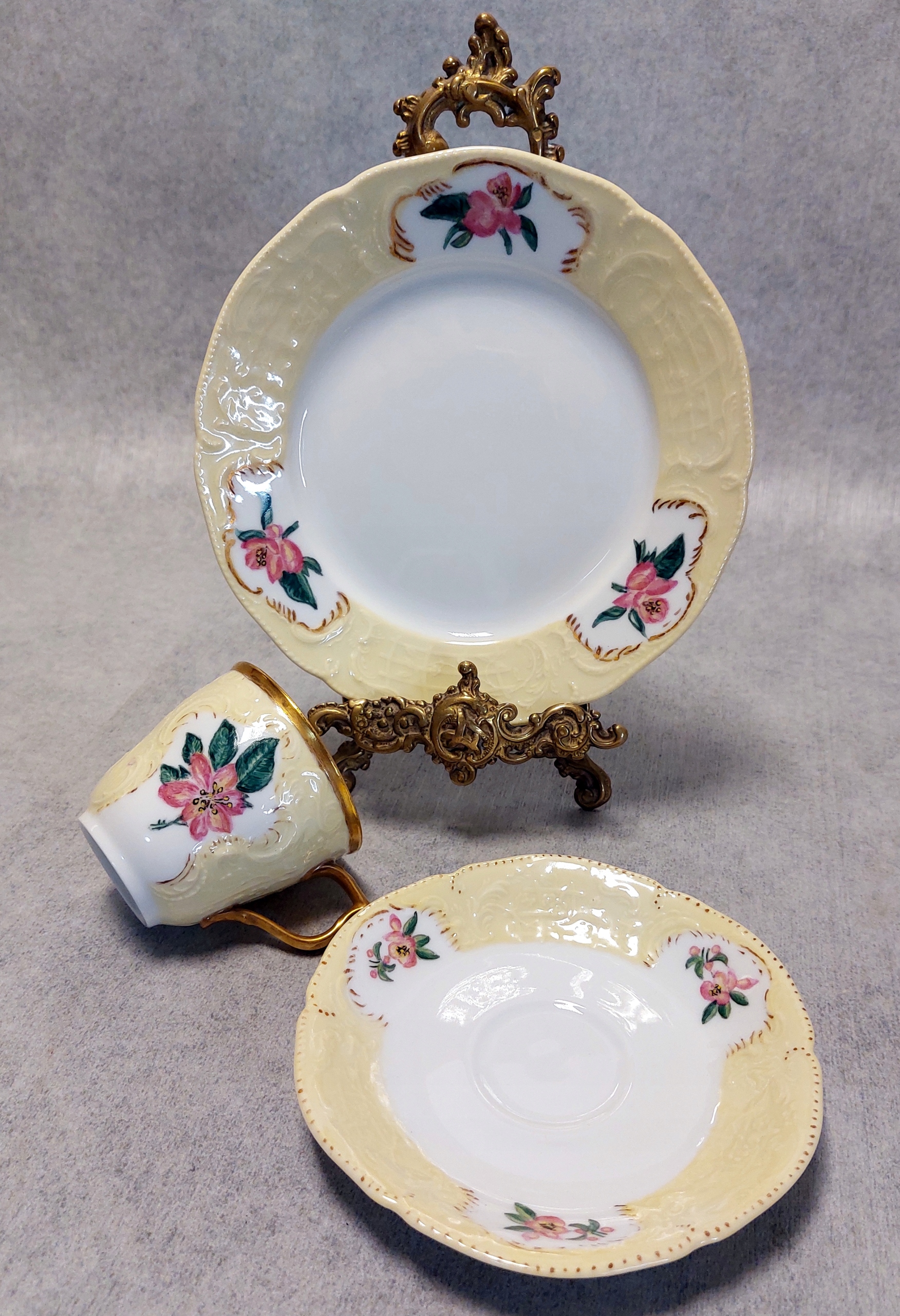 Alt