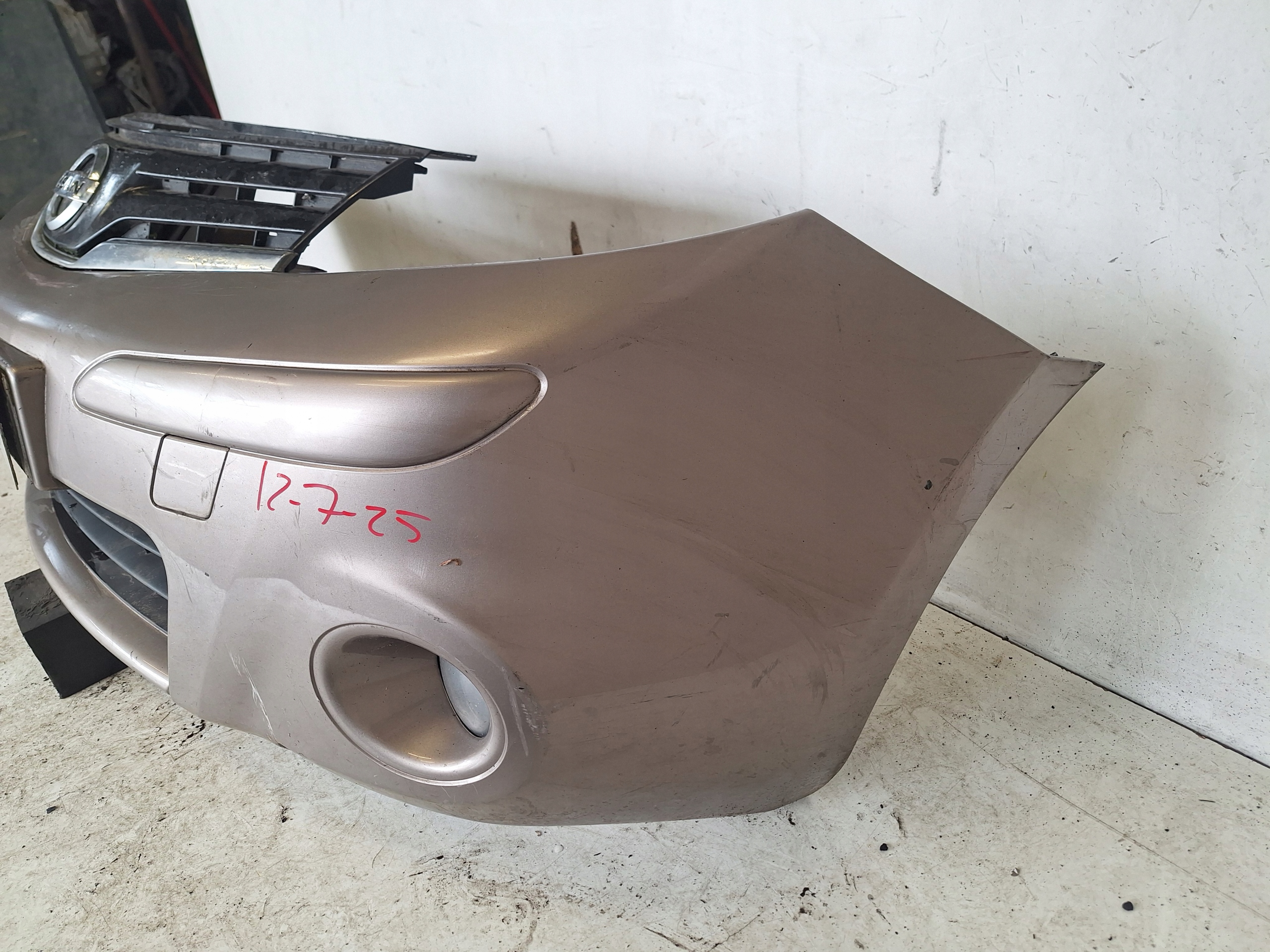NISSAN NOTE E11 LIFT 09-12 bumper + grille