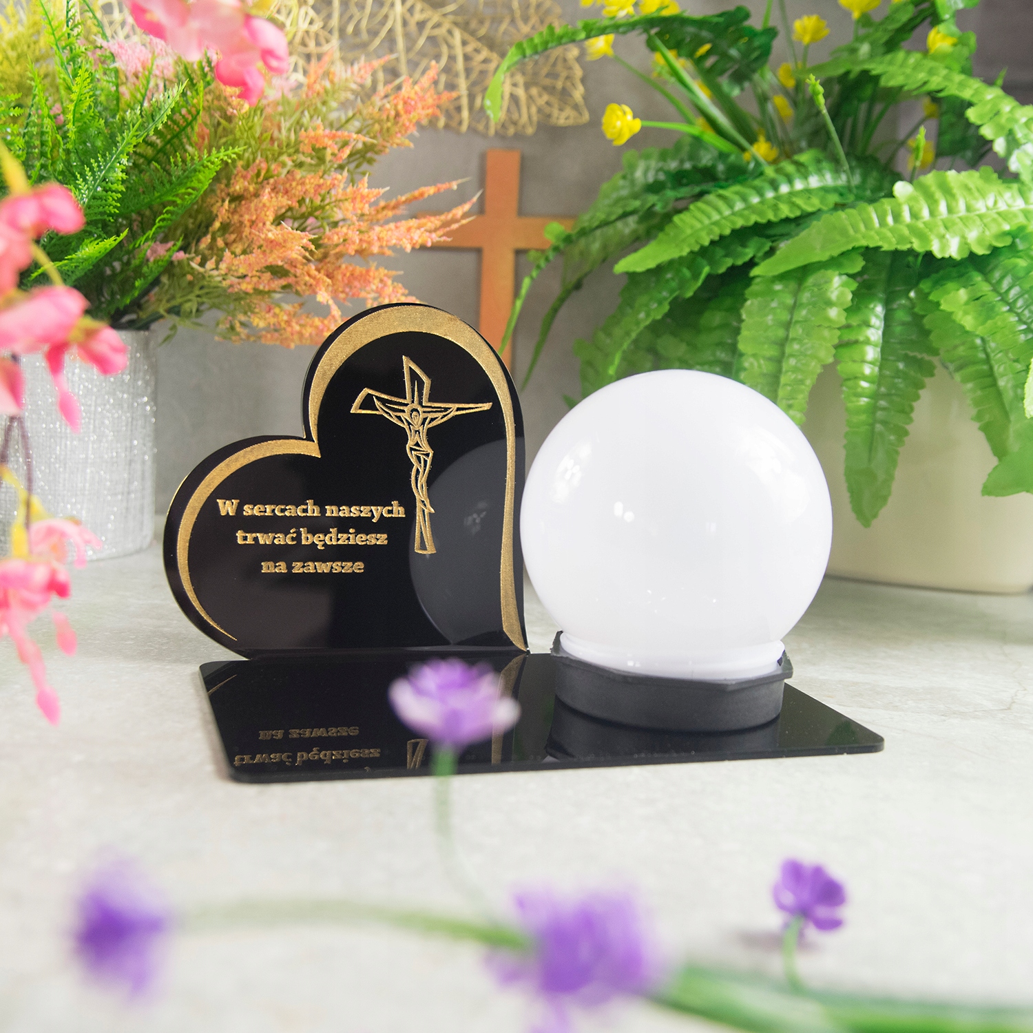 WIECZNA LAMPKA ZNICZ SOLARNY STATUETKA NA CMENTARZ Marka Decortrend