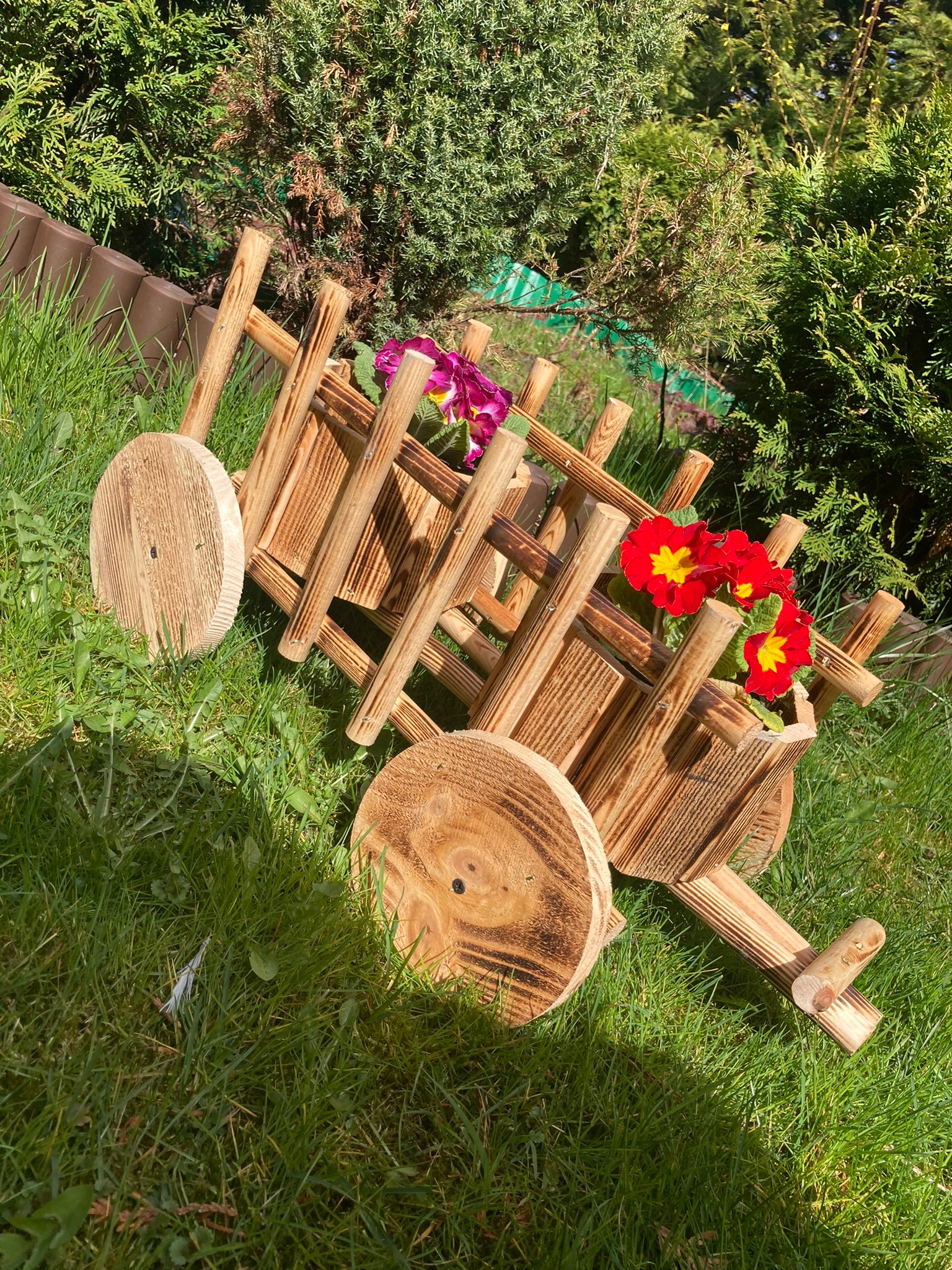 wóz z drewna drabiniasty z dwoma doniczkami Typ wiklina ogrodowa