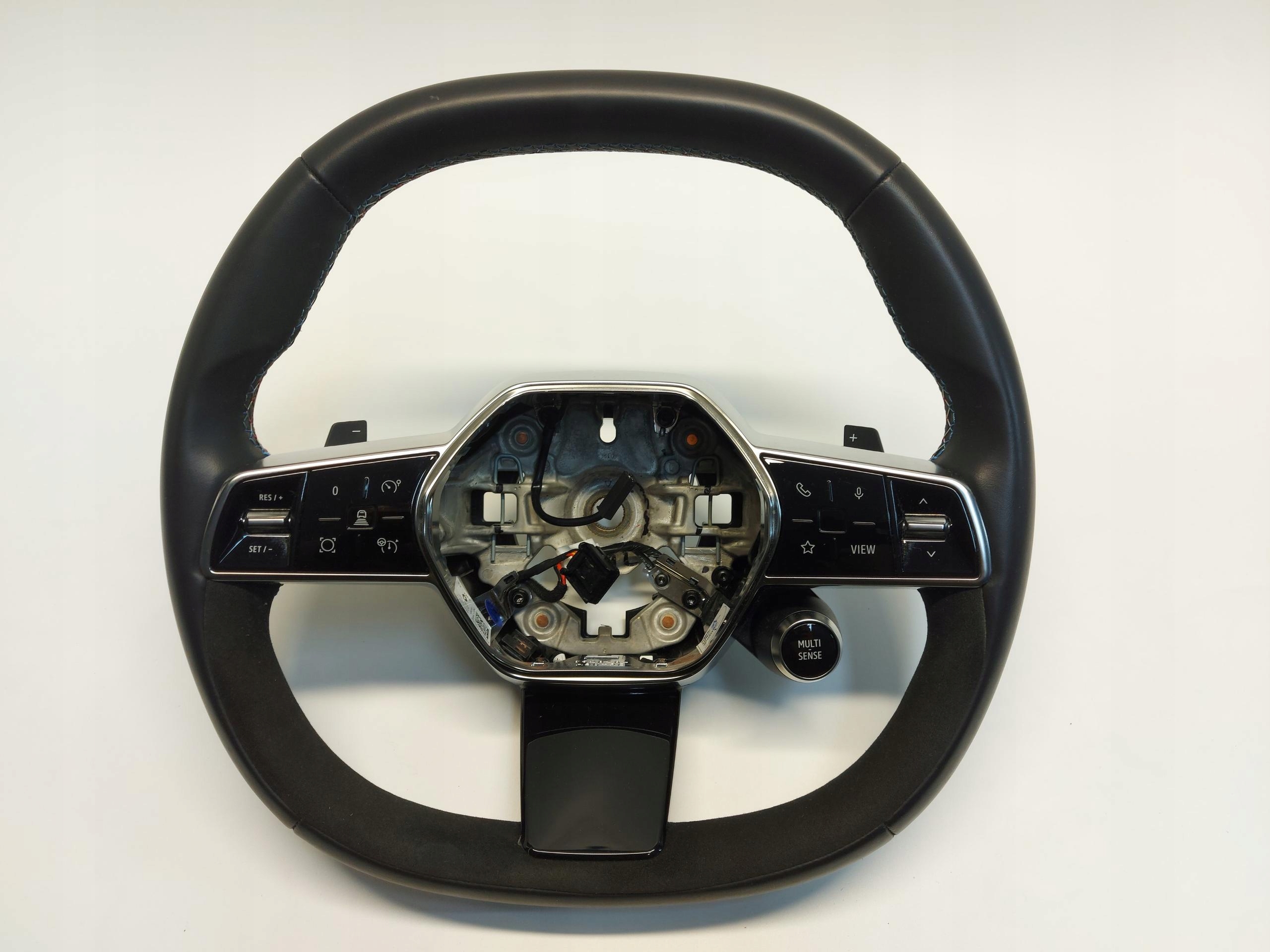RENAULT Austral E steering wheel, multimedialna leather with shifting 484001557R