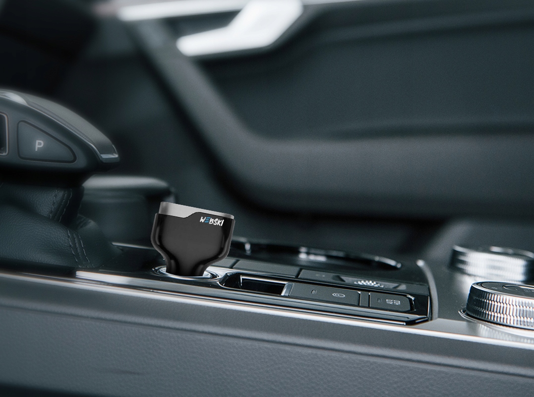 SZYBKA ŁADOWARKA SAMOCHODOWA ZAPALNICZKA USB 40WAT Producent Webski