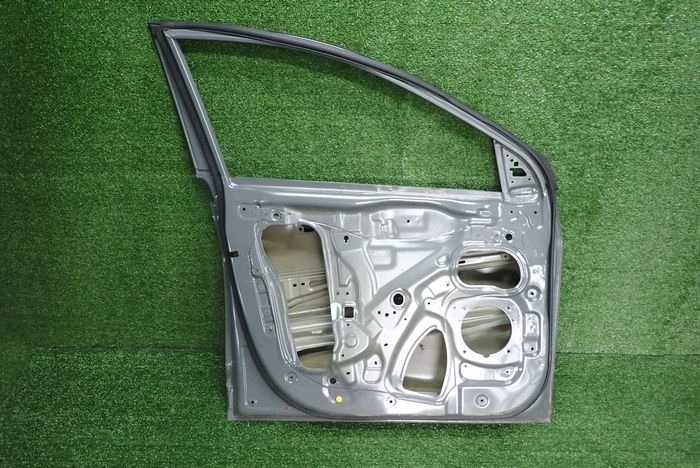 HYUNDAI KONA 17- door left front front
