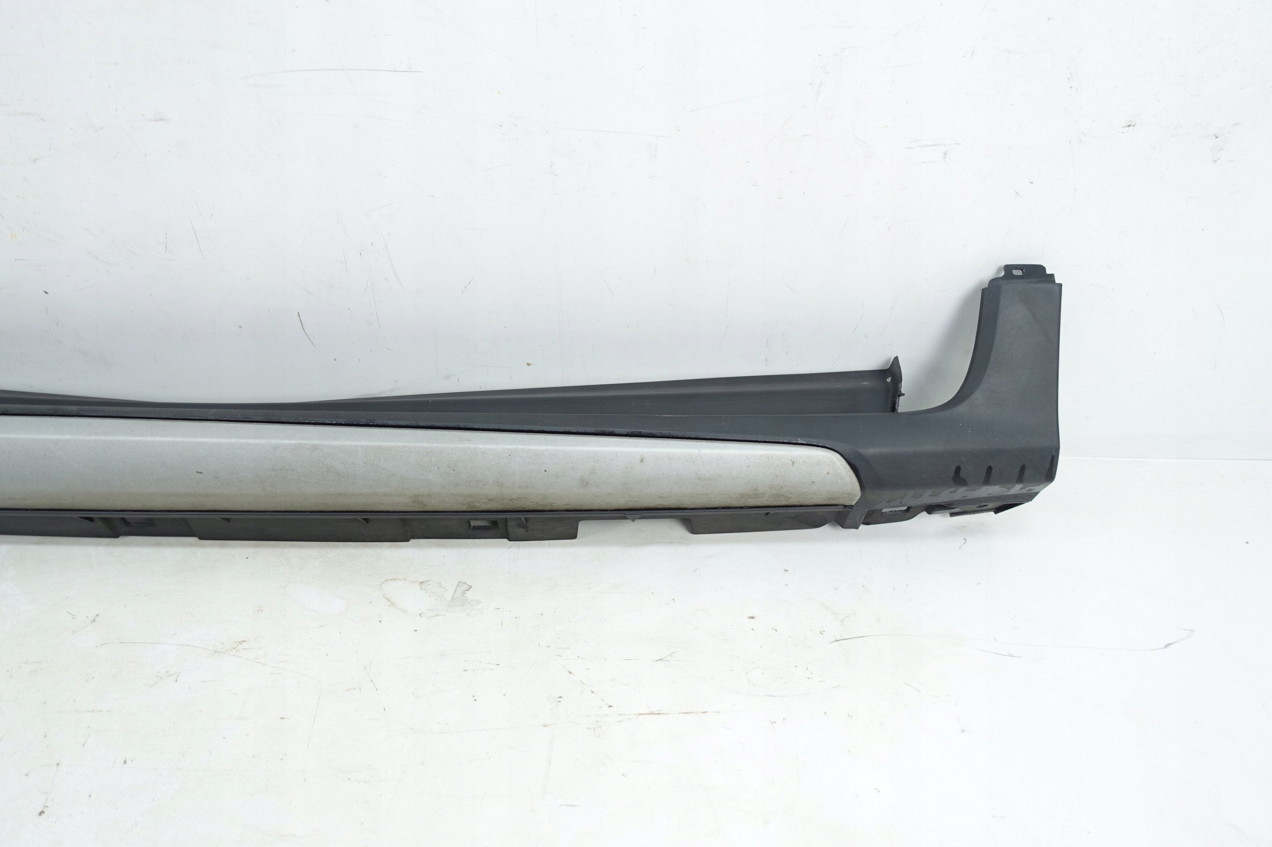 moulding threshold right FORD FOCUS MK4 IV