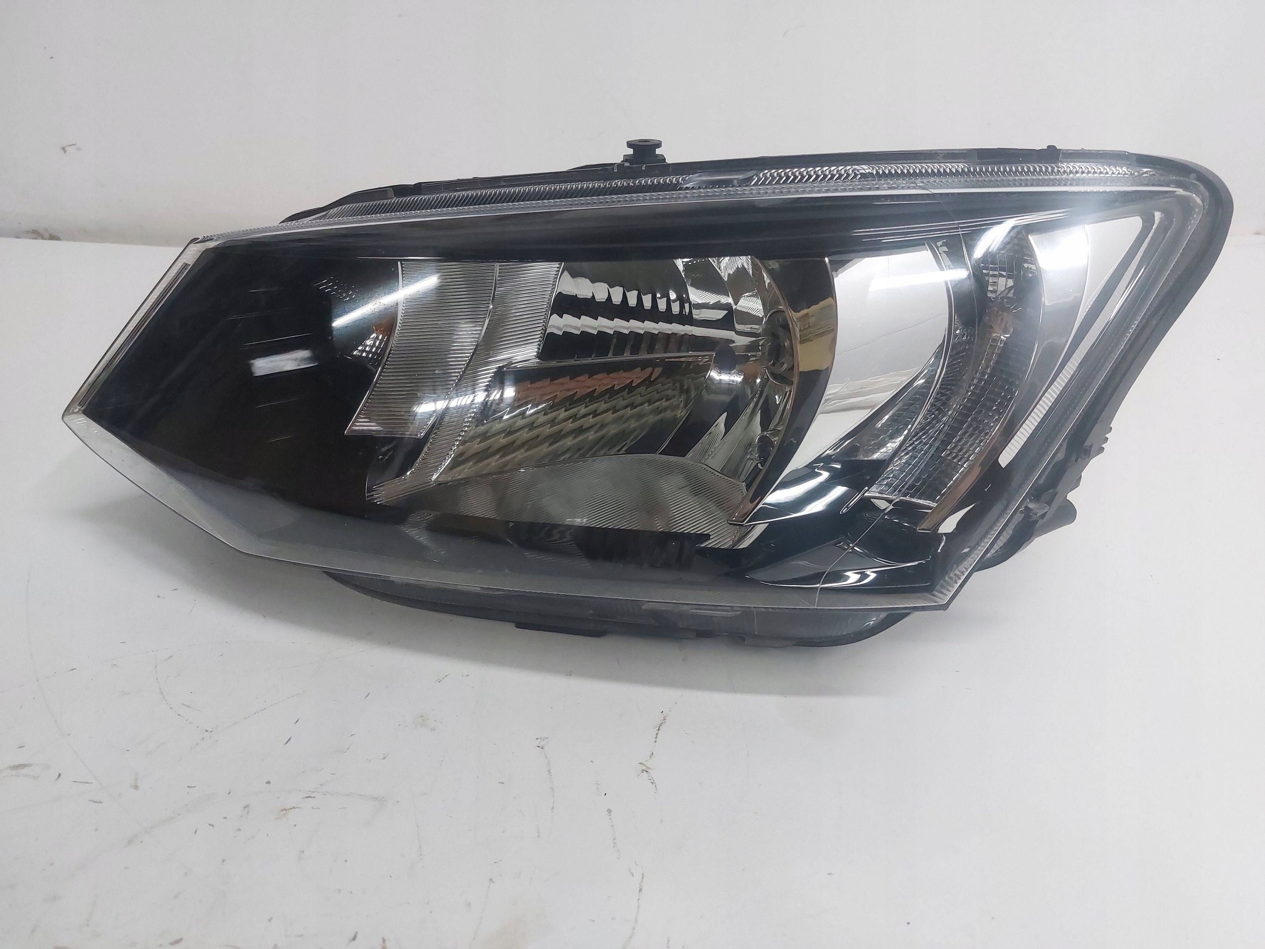SKODA FABIA 3 III 6V 14-18r left light front front 6V1941015C complete