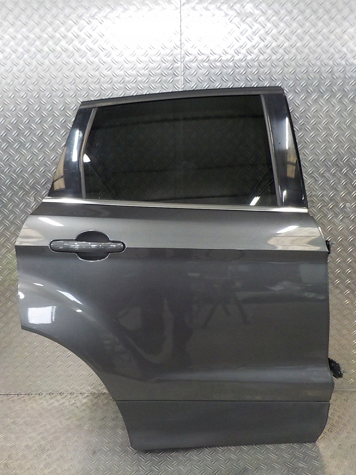 KUGA MK2 13-16 DRZWI TYŁ PRAWE UD