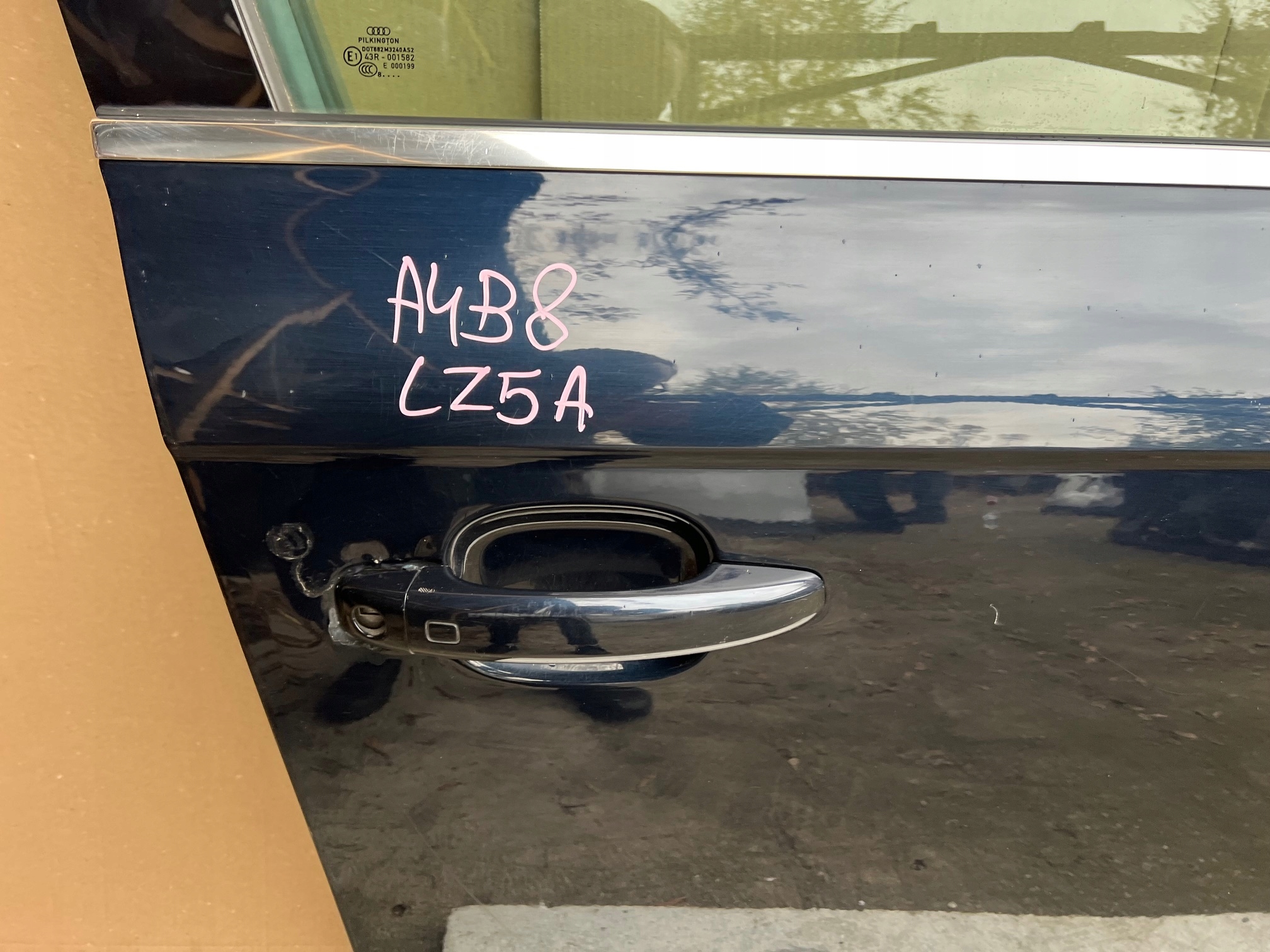 AUDI A4 B8 door right front right front LZ5A