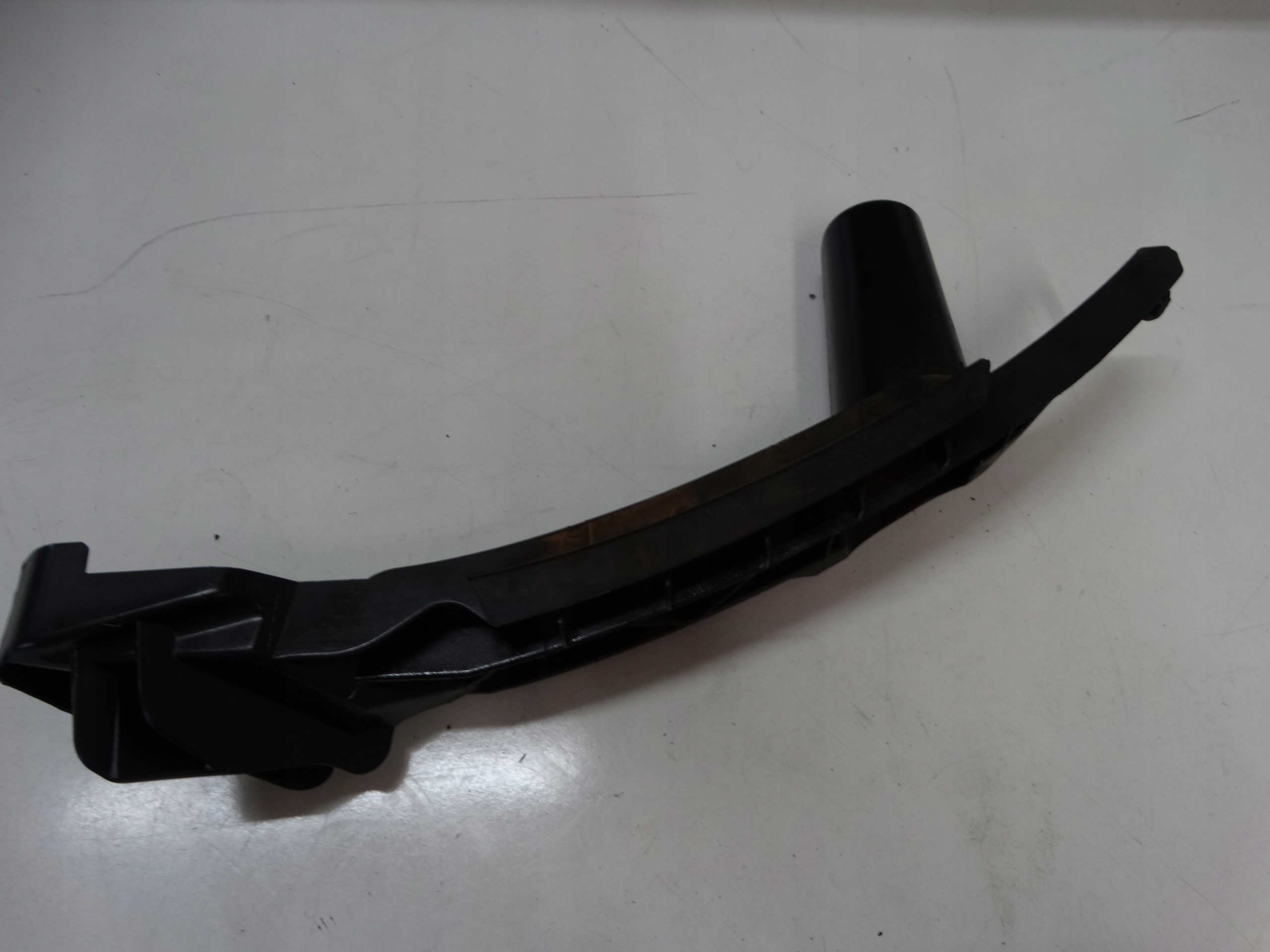 držák nárazníku levý předek VW GOLF V 1K0807889