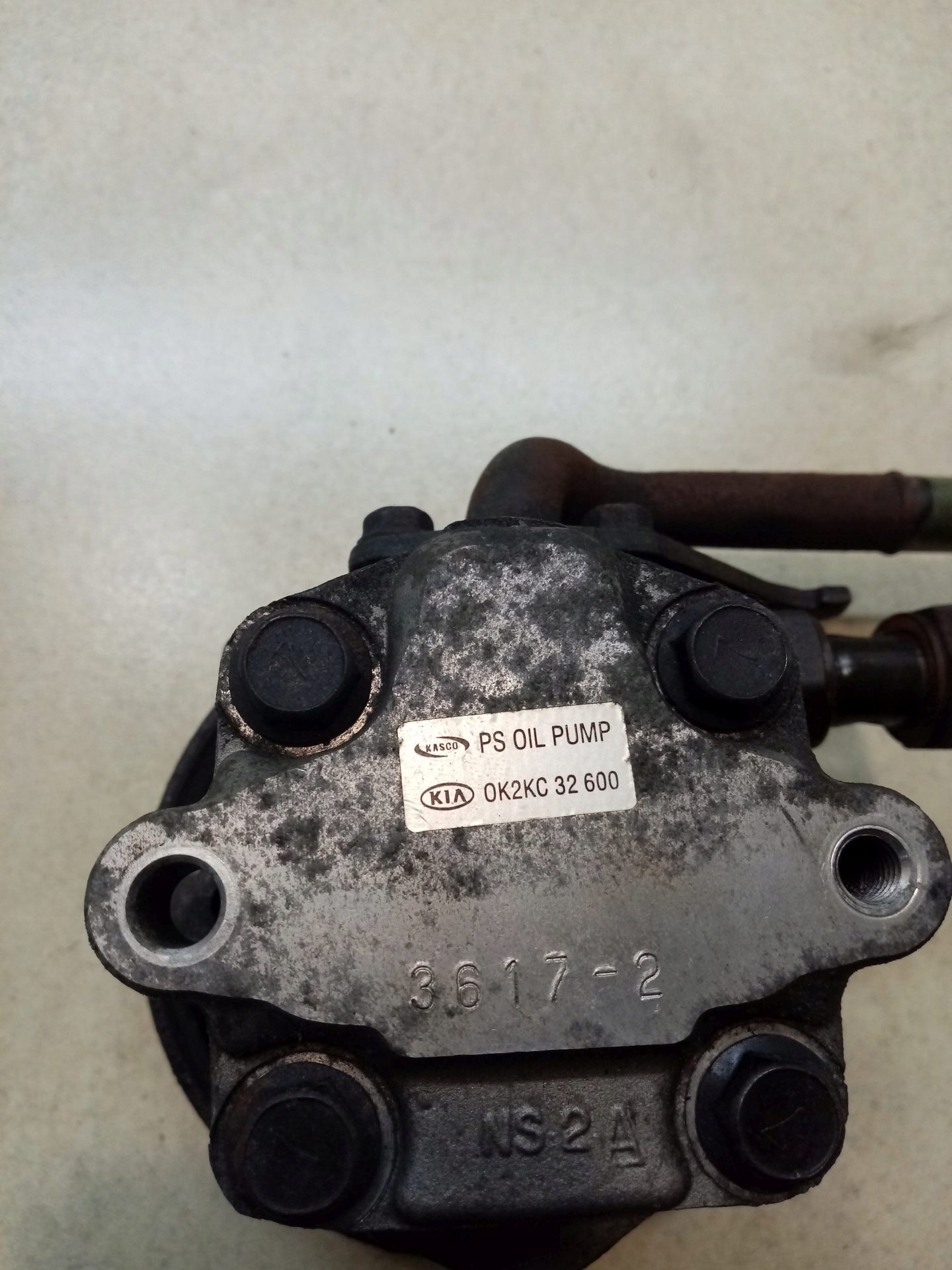servo pump KIA CARENS II 2.0 CRDI