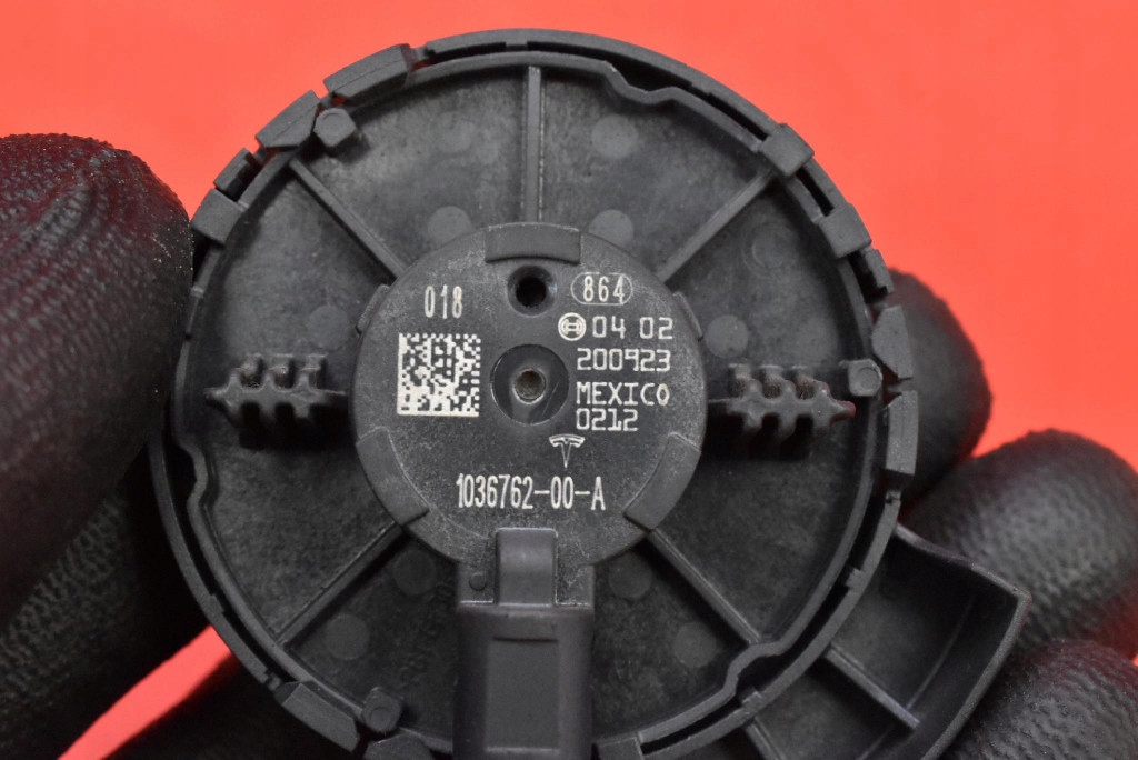 impact sensor right front 1036762-00-A TESLA MODEL S LIFT 16-21
