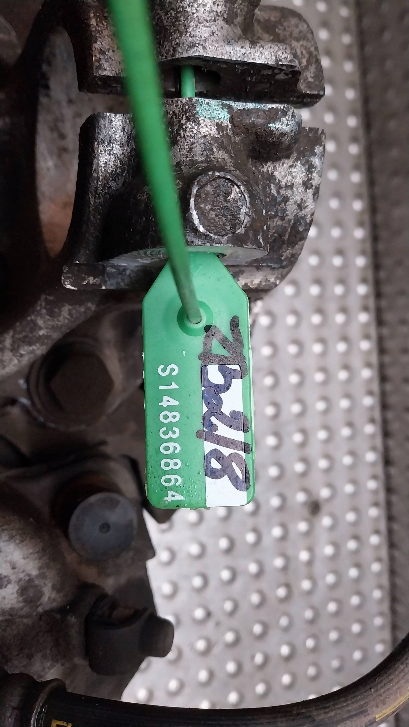 otoč čapu strmeň pravý predok 6764444 BMW E90 E91 E92 E93 E81 E82 E87