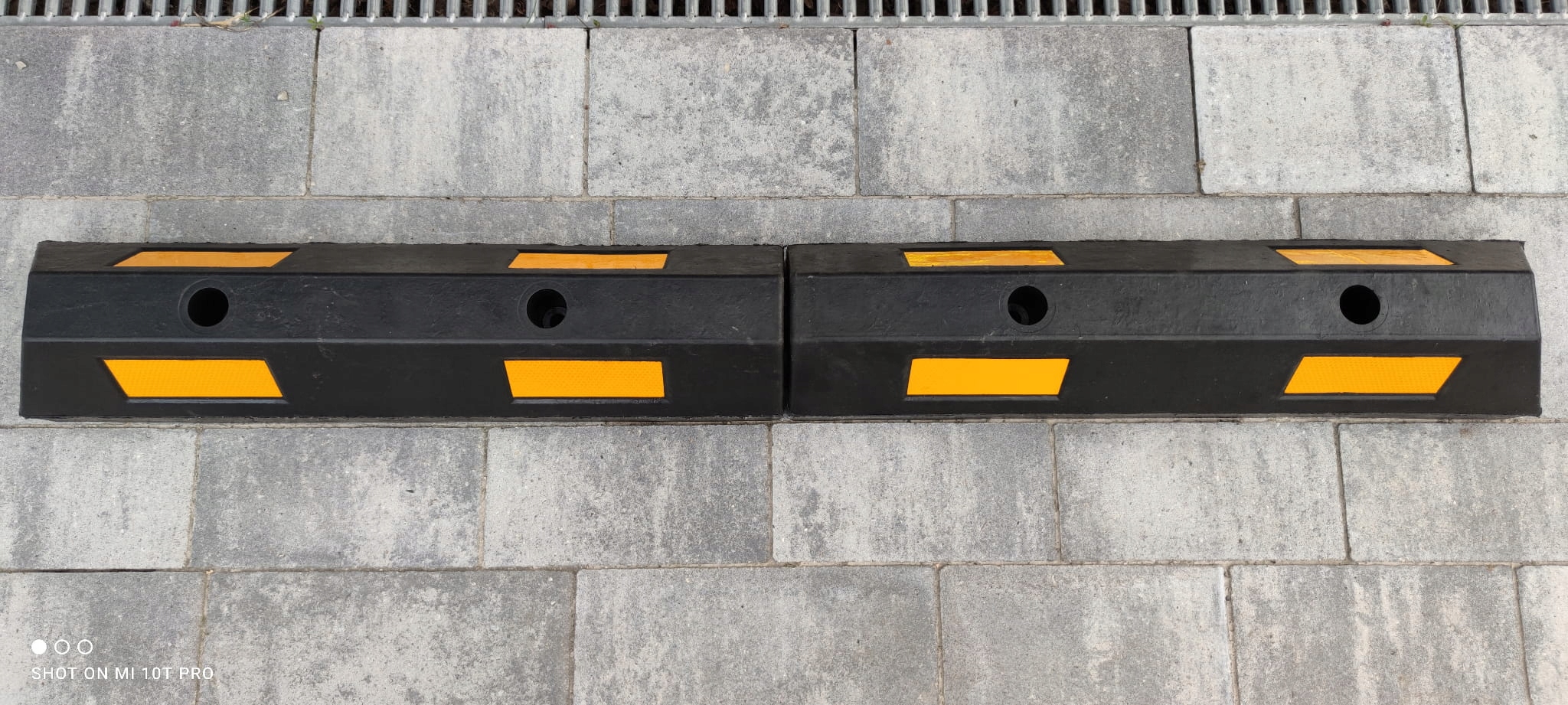 Odbój separator odbojnik parkingowy drogowy 122cm Kod producenta SP-122U