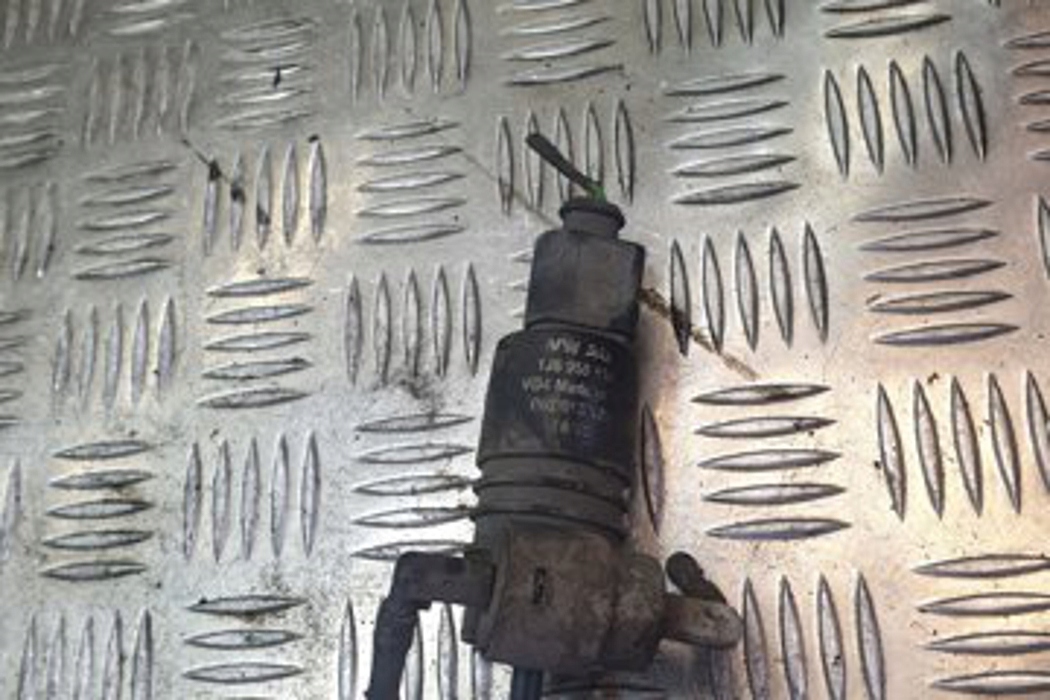 engine washers VOLKSWAGEN GOLF IV 1J6 955 651