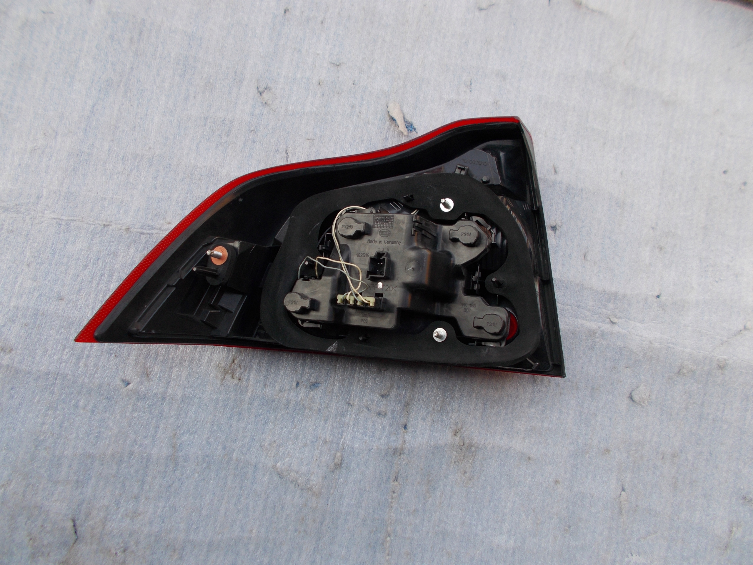 volvo S80 (правый)