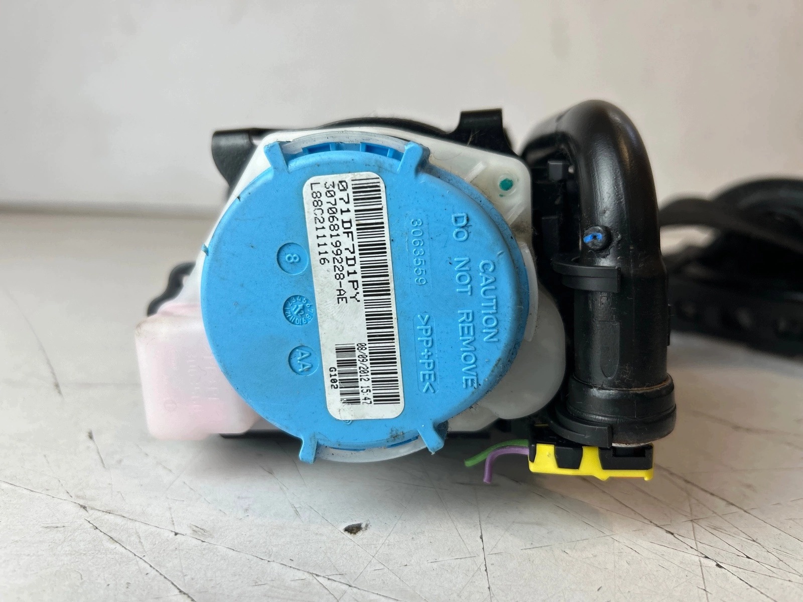 seat belt front front right Mercedes W246 W176 W117