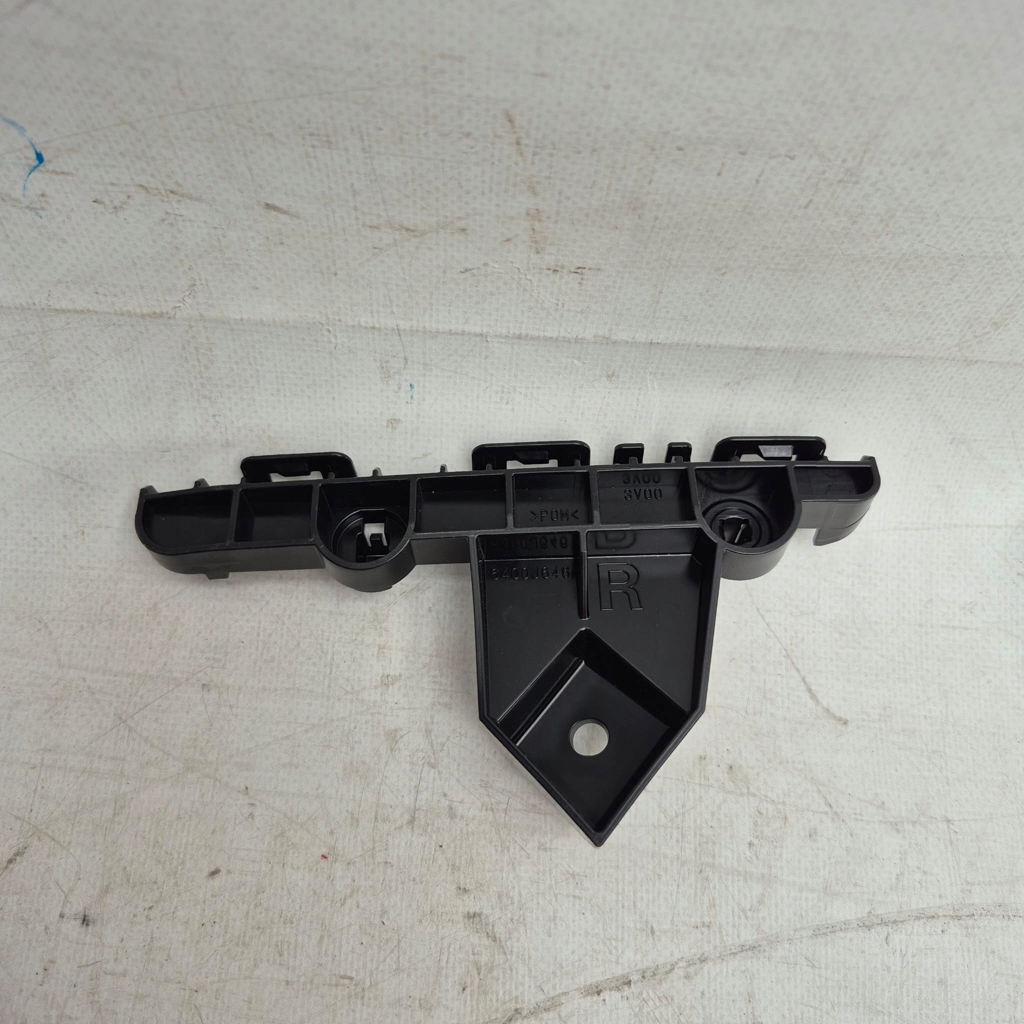 MITSUBISHI SPACE STAR II 2 LIFT 19-24 holder support left right front