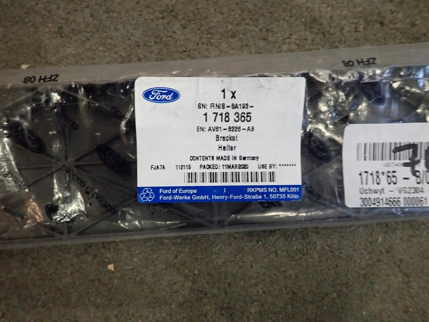 console radiator FORD FOCUS MK3 2010- AV61-8226-AB
