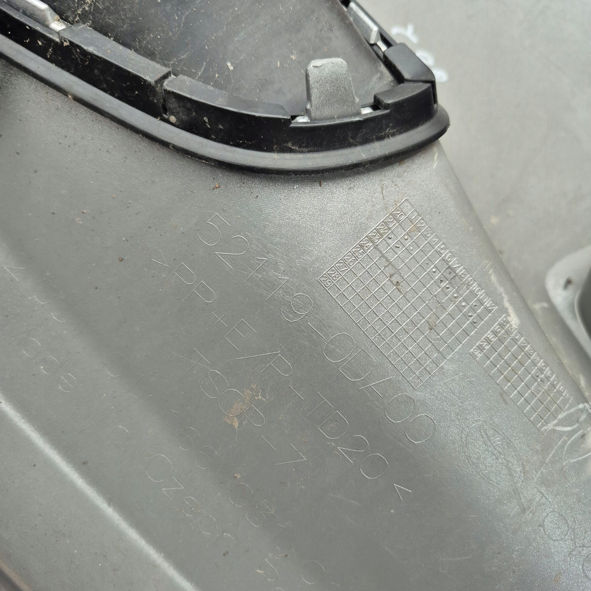 TOYOTA YARIS IV 4 20-> bumper front front