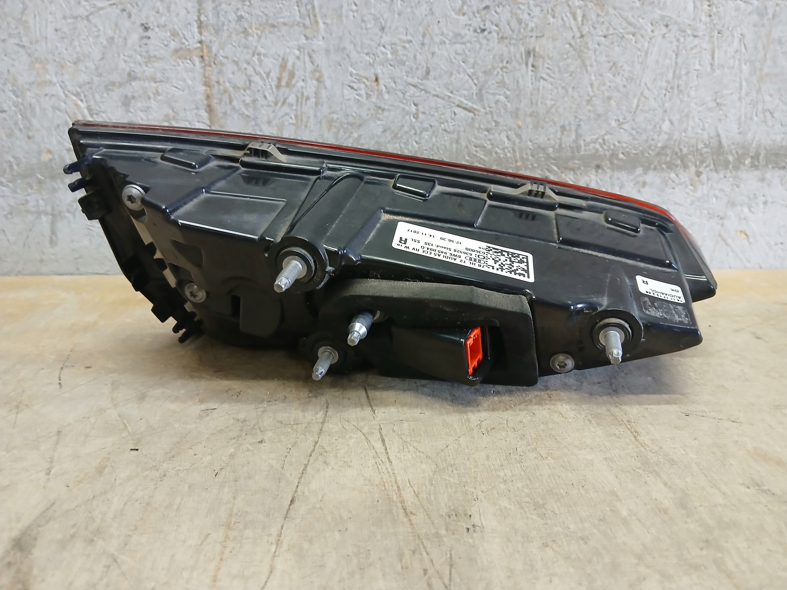 light rear part right AUDI A5 8W6 17- LED 8W6945094G