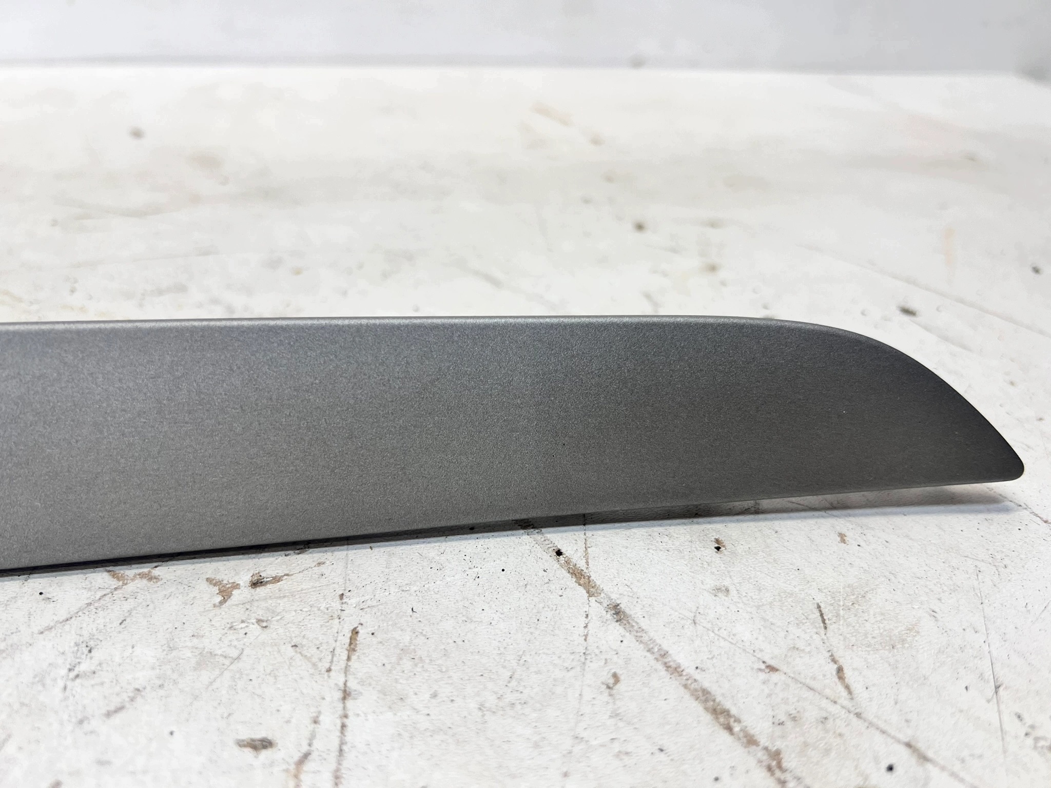 DEKOR moulding door right front AUDI Q3 8U 8U0867410 grey