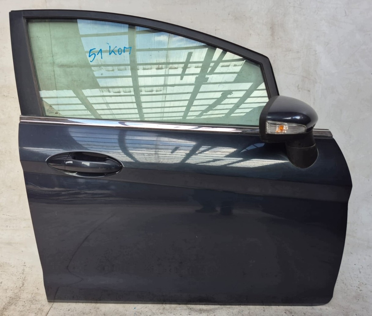 FORD FIESTA MK7 08- door right front front complete