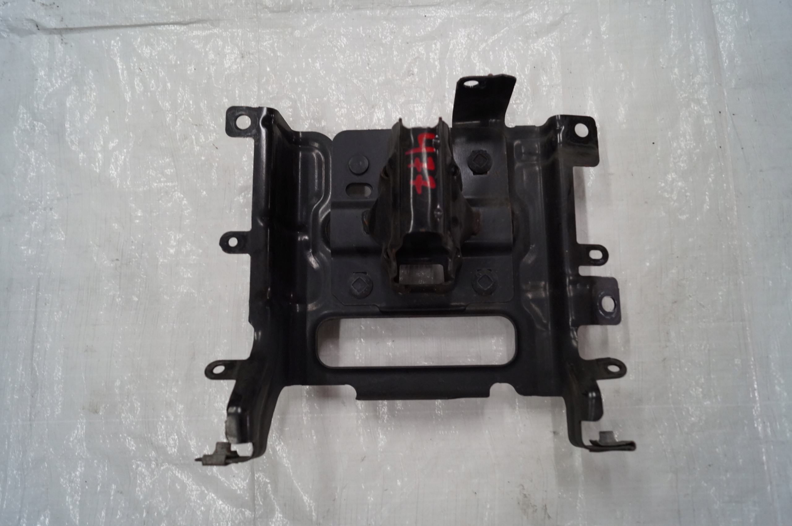 STREFA ZGNIOTU PRZOD LEWA DODGE RAM 13DSR1756