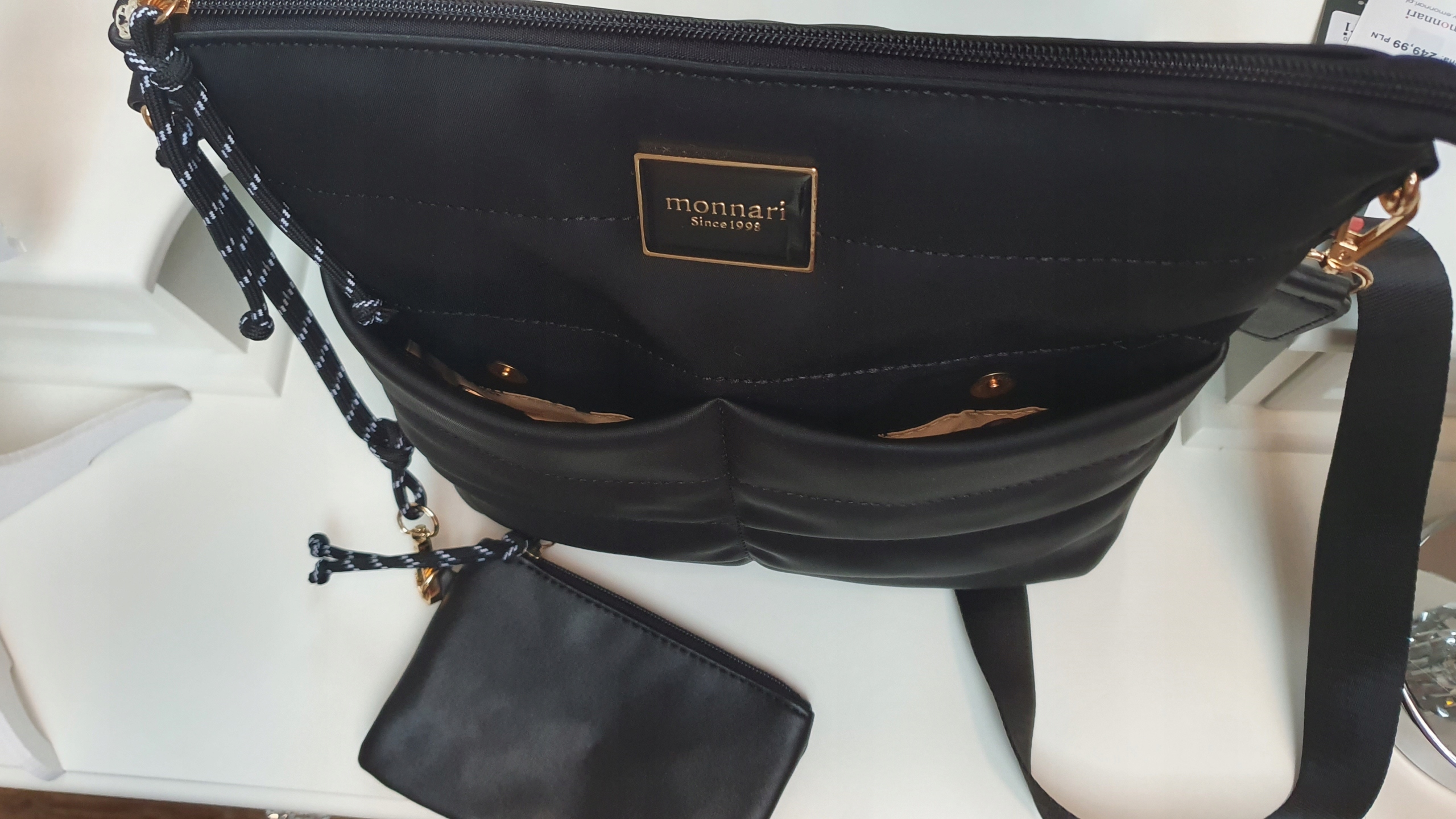 TOREBKA NA RAMIĘ LISTONOSZKA MONNARI PASEK LOGO Płeć kobieta