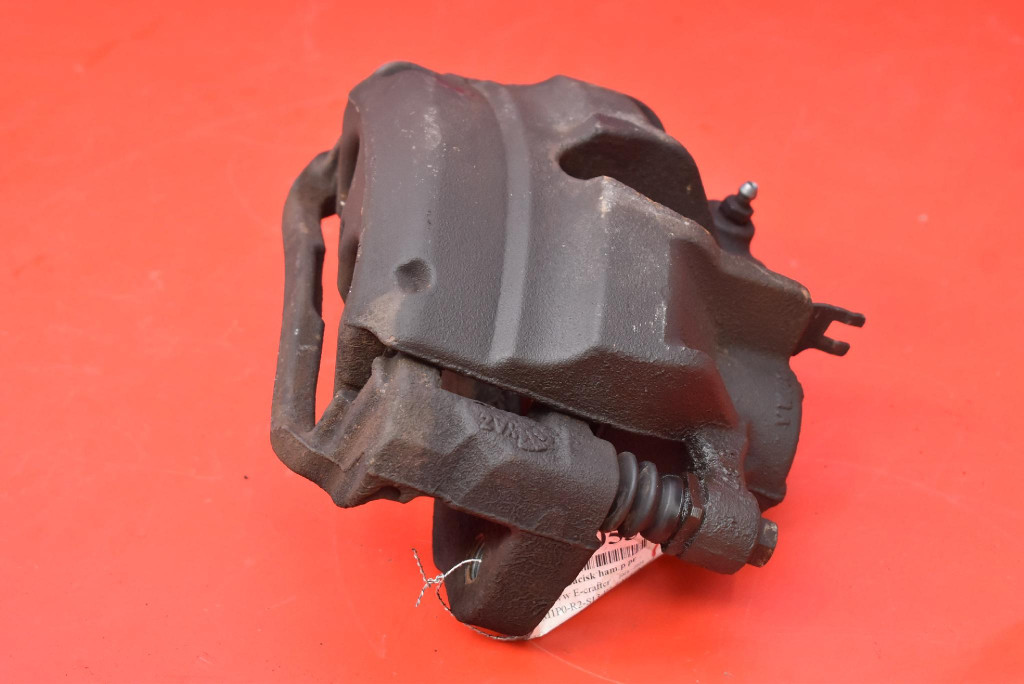 caliper brake right front VW CRAFTER e-CRAFTER 2 II 136 KM 18-24