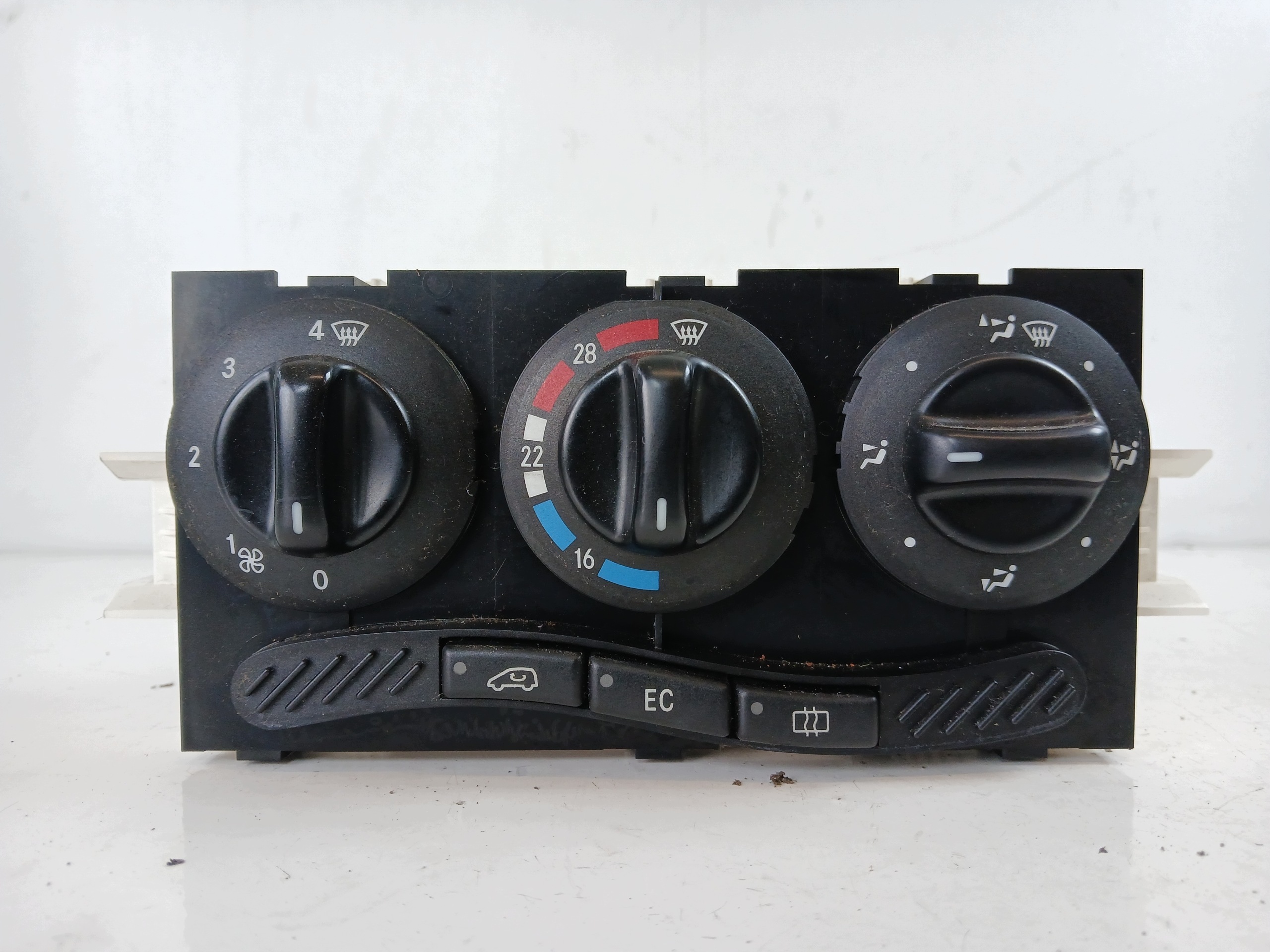 MERCEDES W168 Unite commande clima Bouches buses 1688300485