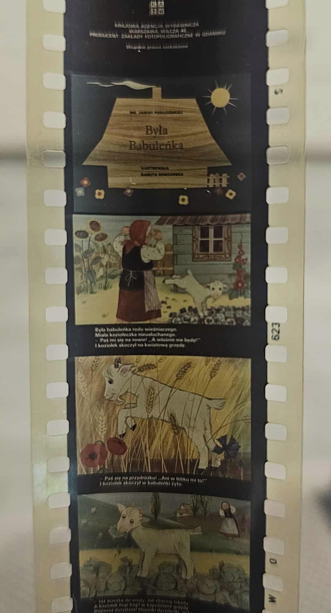 BYŁA BABULEŃKA PORAZIŃSKA .. BAJKA NA RZUTNIK ANIA