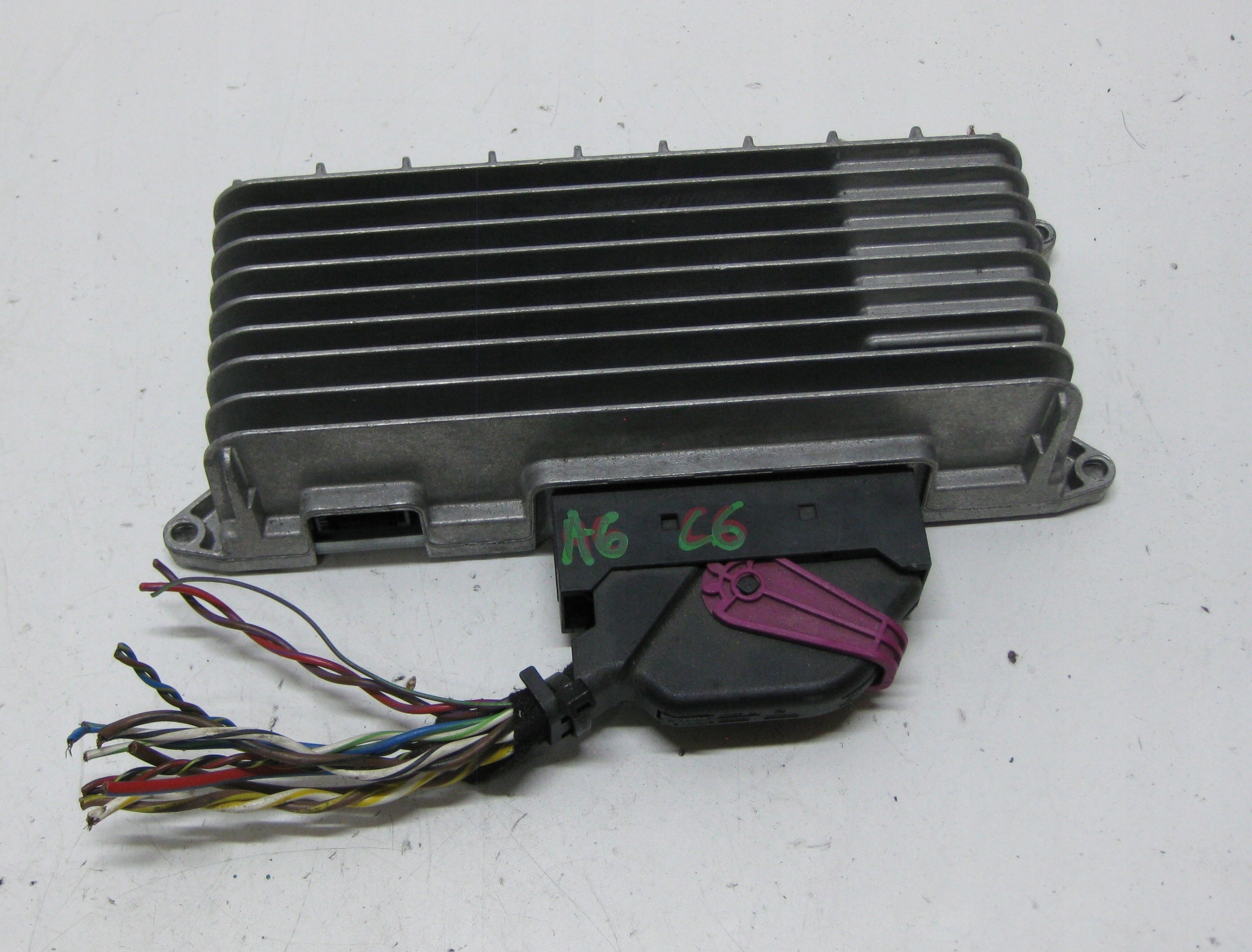 AUDI A6 C6 amplifier AUDIO 4F0910223M