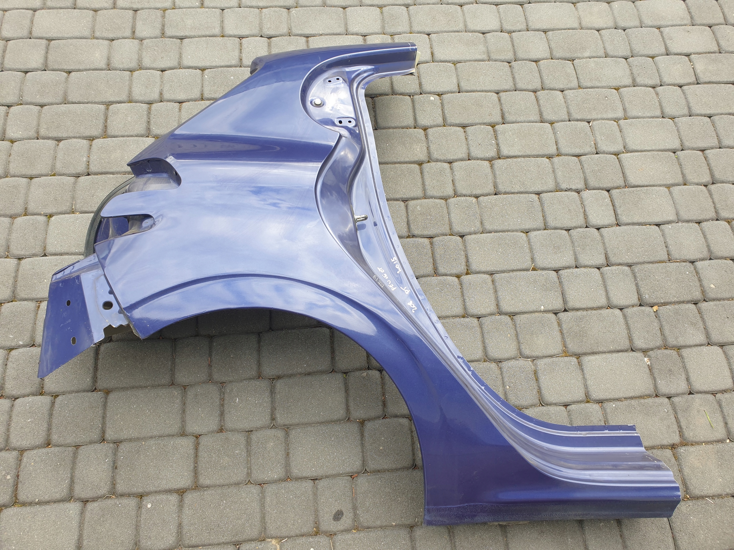 parafango posteriore LONGHERONE PEUGEOT 208 2013- 5D