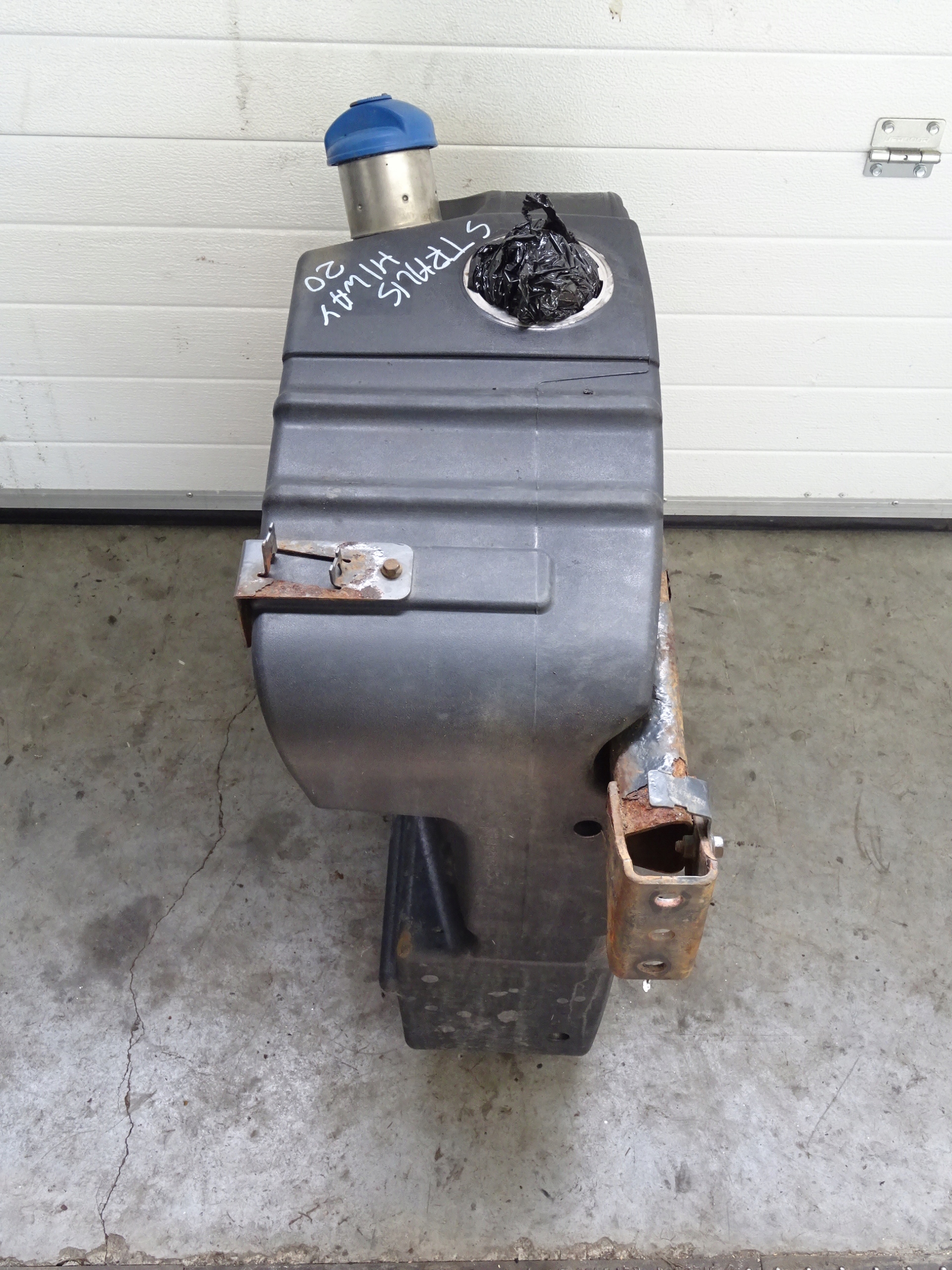 ZBIORNIK ADBLUE AD BLUE IVECO STRALIS HI WAY Engine Type No information