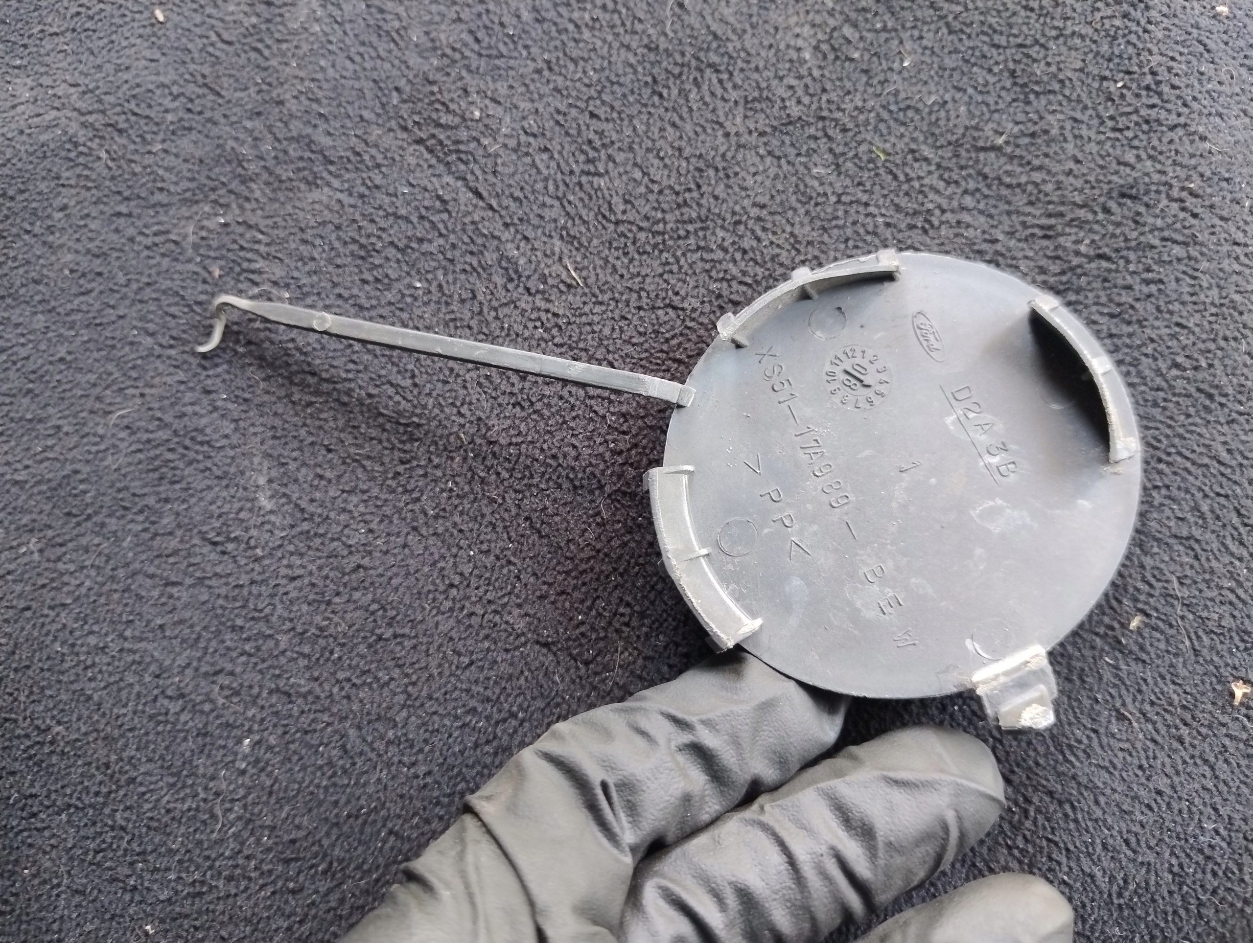 Abschleppöse der Stoßstange vorne FORD KA XS51-17A989-BEW