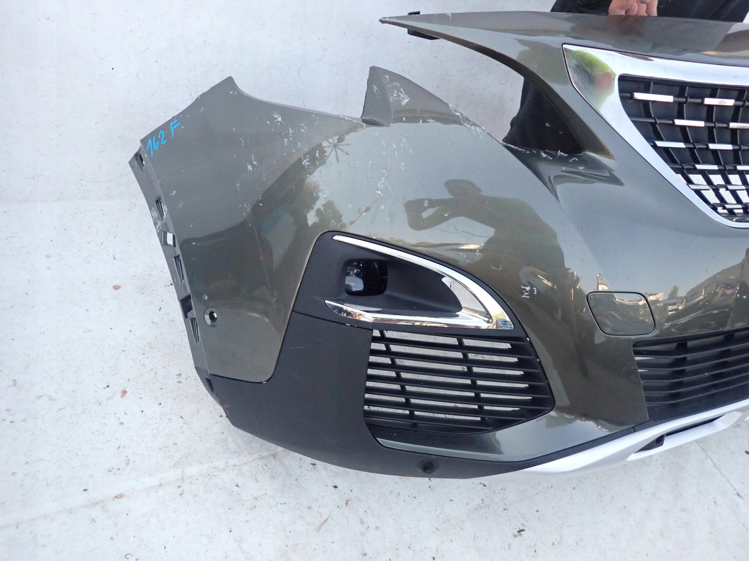 PEUGEOT 3008 II 16- bumper front KAMERA 6PDC