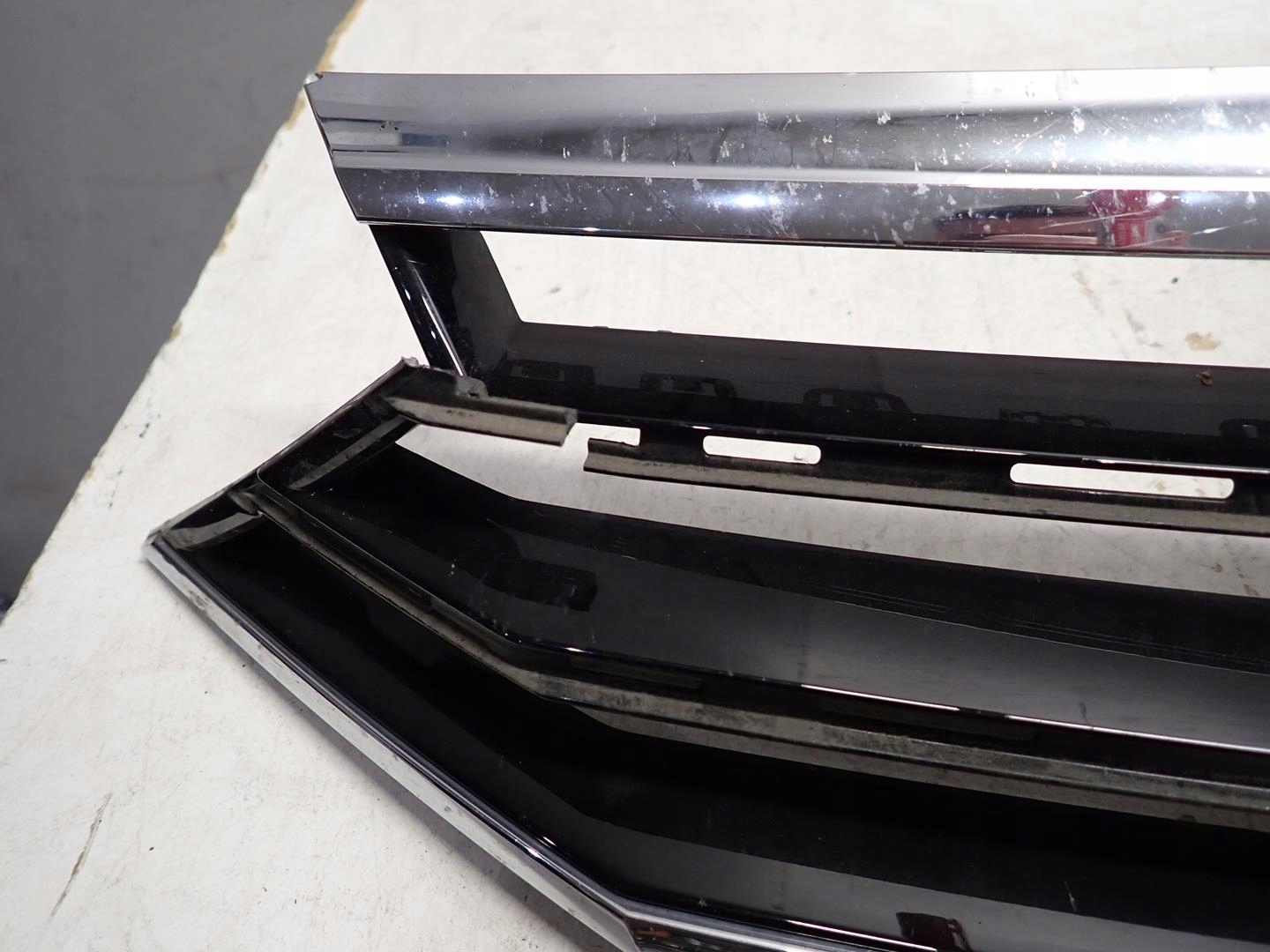 Grill VW PASSAT B8 2014- 3G0853655