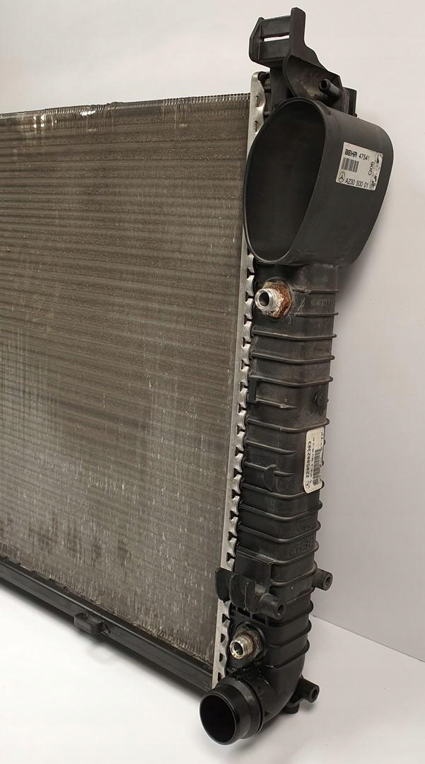 CHŁODNICA WODY INTERCOOLER MERCEDES SL R230 3.7 V6 Typ samochodu Samochody osobowe