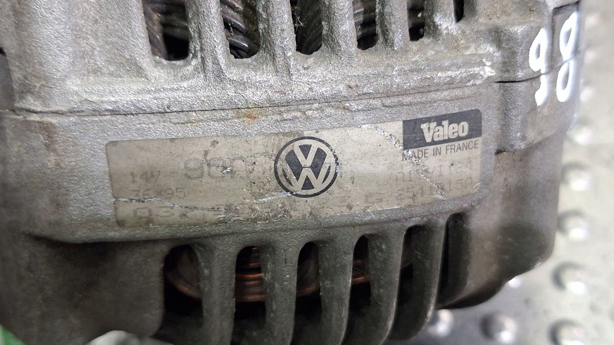 ALTERNATOR 90A 037903023G VW GOLF III PASSAT B4 1.6 1.8 B