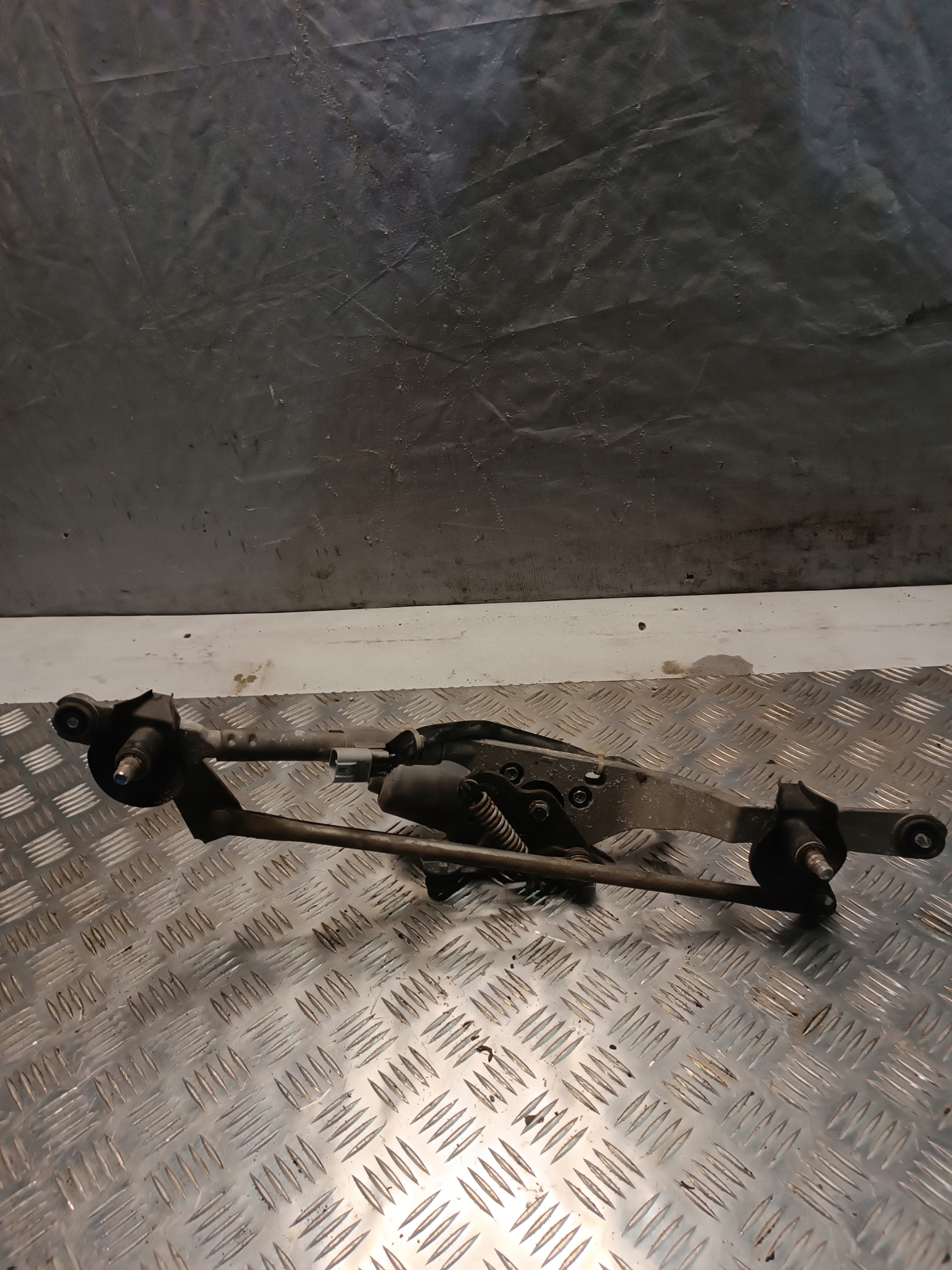 Wischergestänge TOYOTA AURIS und 2007r