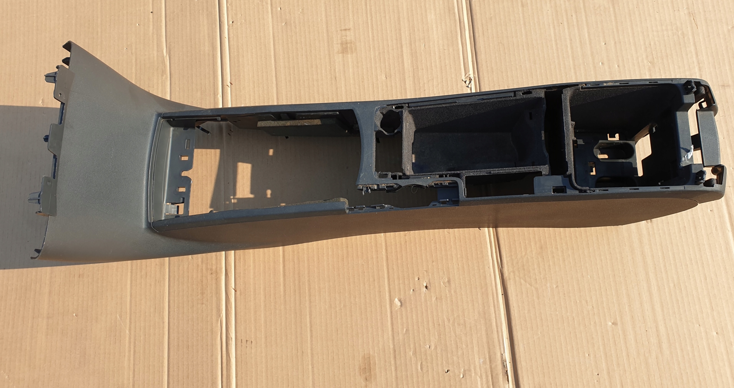 TUNEL mitte Gehäuse Blende Abdeckung VOLVO C30 S40 II V50 OE EU