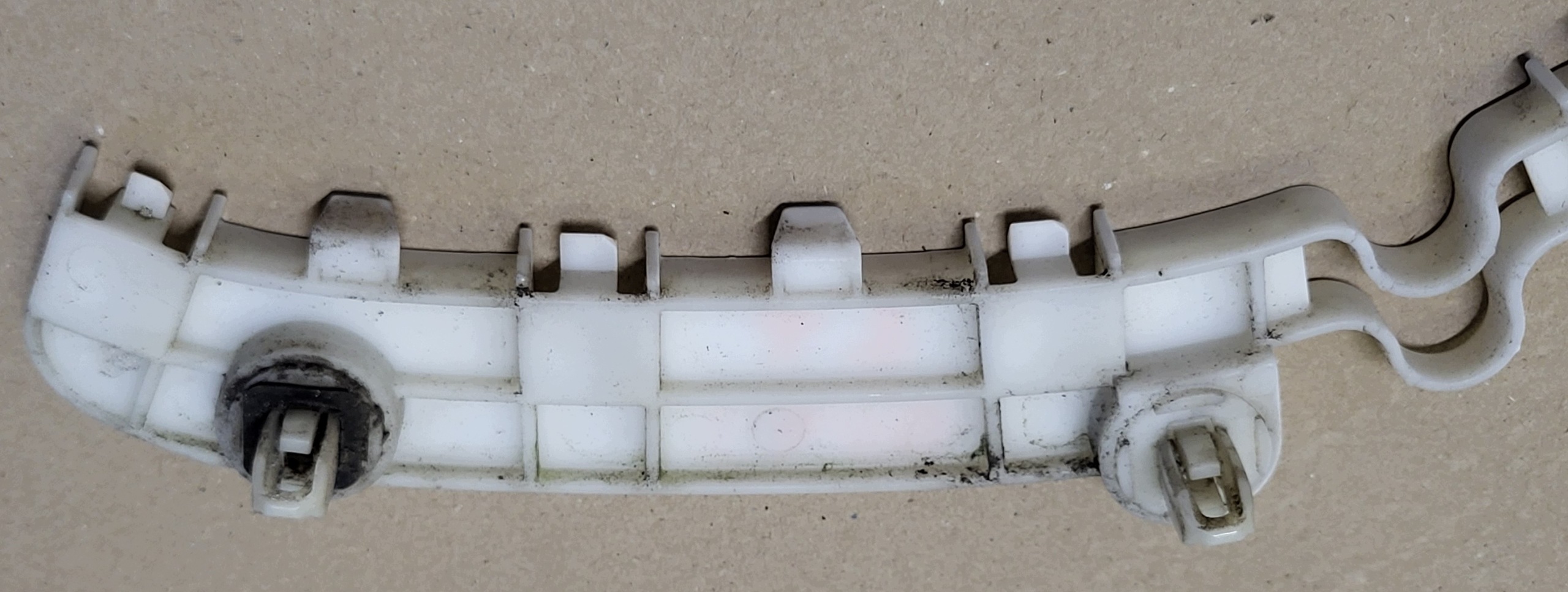 bumper bracket holder console left rear part rear MITSUBISHI OUTLANDER III