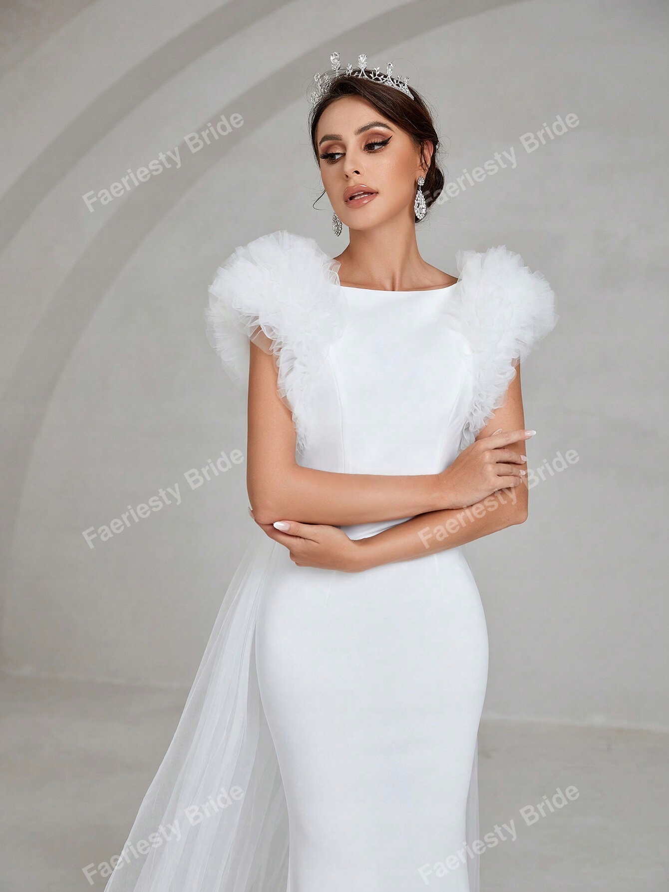 Svatební Šaty Typu A-line S Odhalenými Zády A Maxi Střihem, Velikost 36