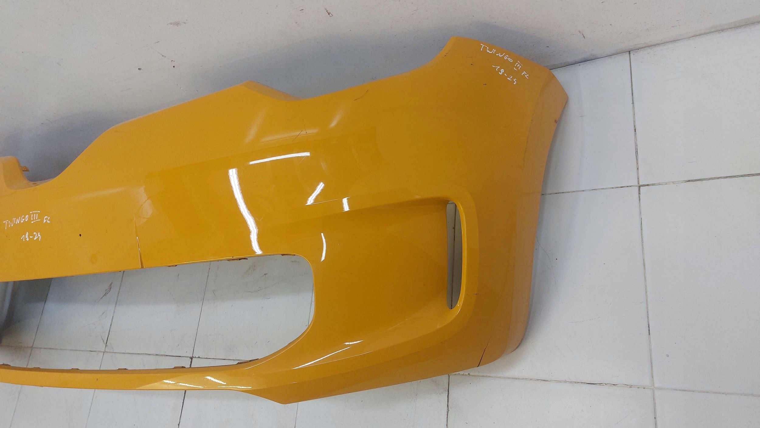 RENAULT TWINGO III LIFT 18r> bumper front front