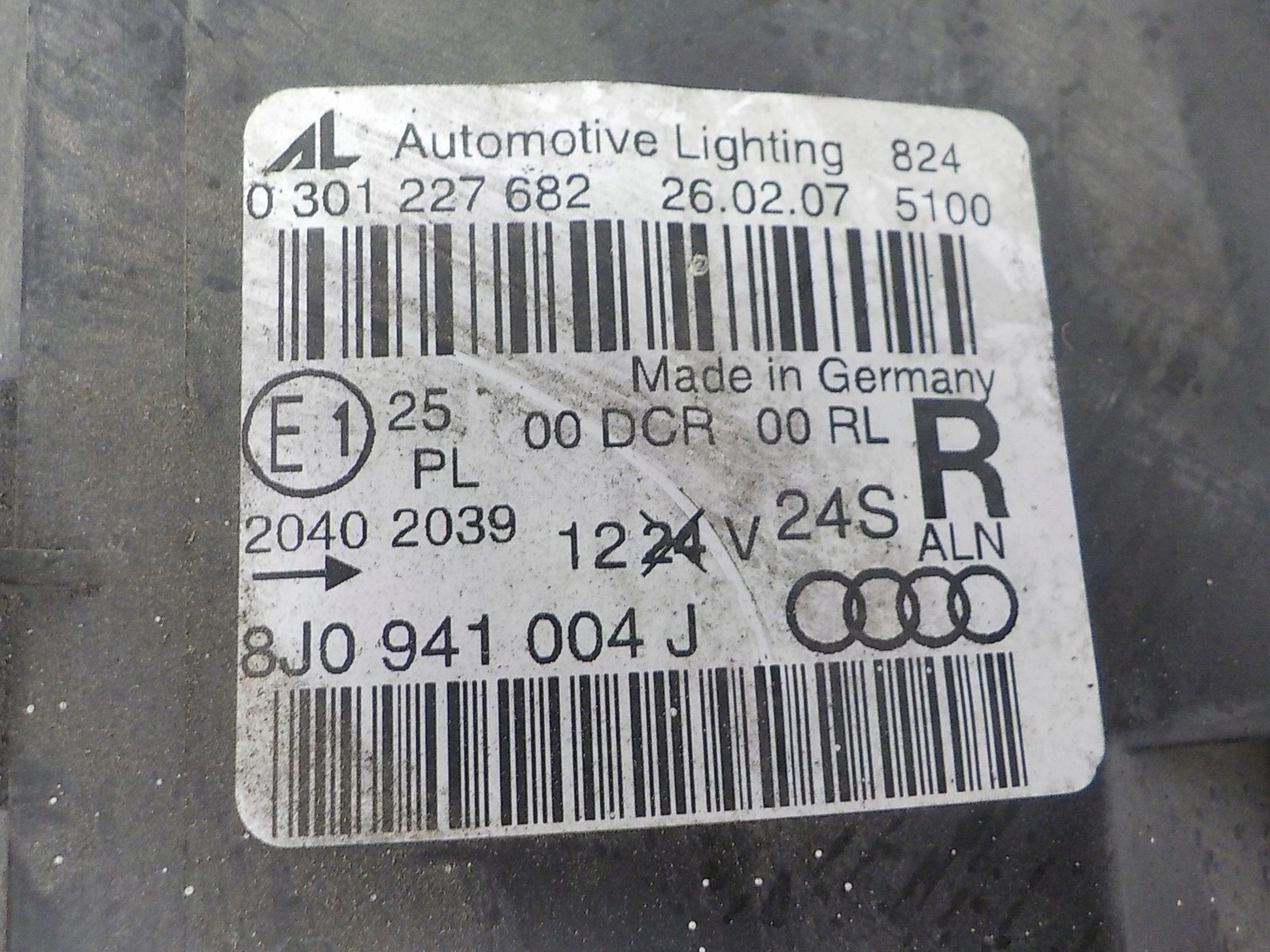 AUDI TT II 8J light right front front UK 8J0941004J