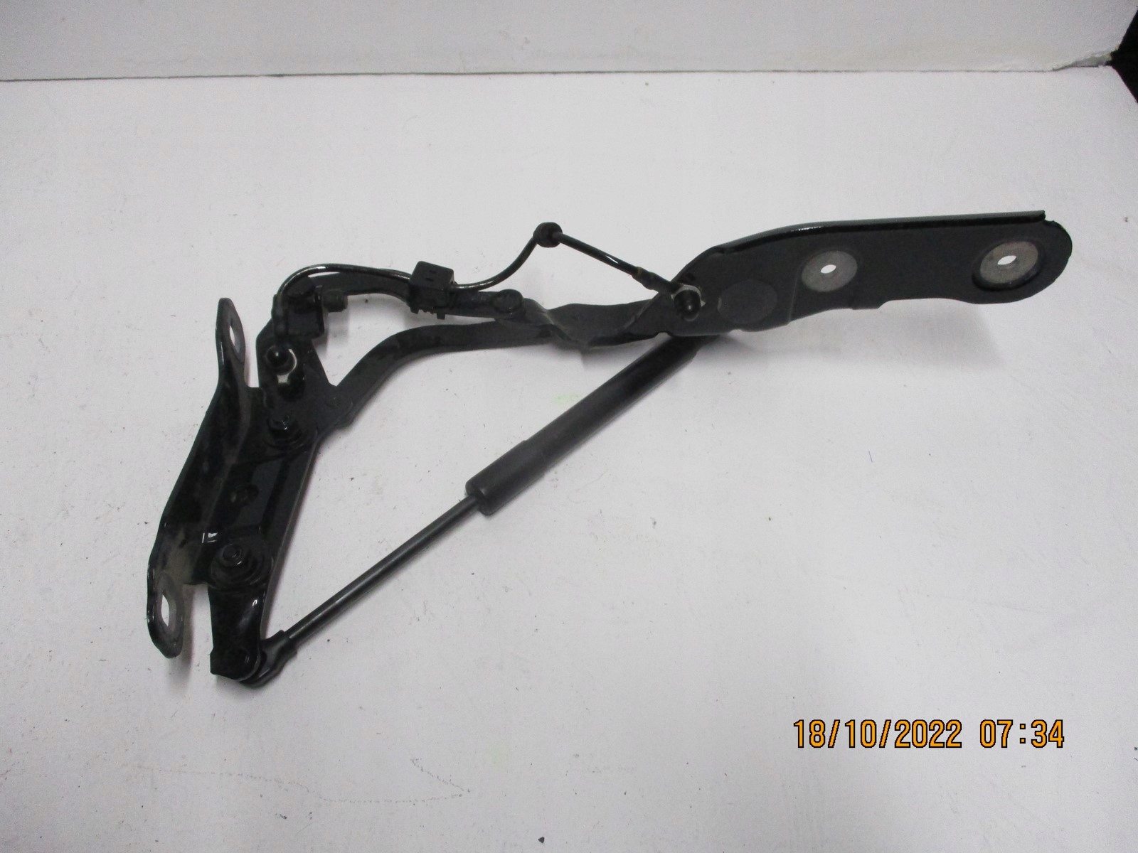 Петля двери багажного отделения BMW Z4 G29 7437673