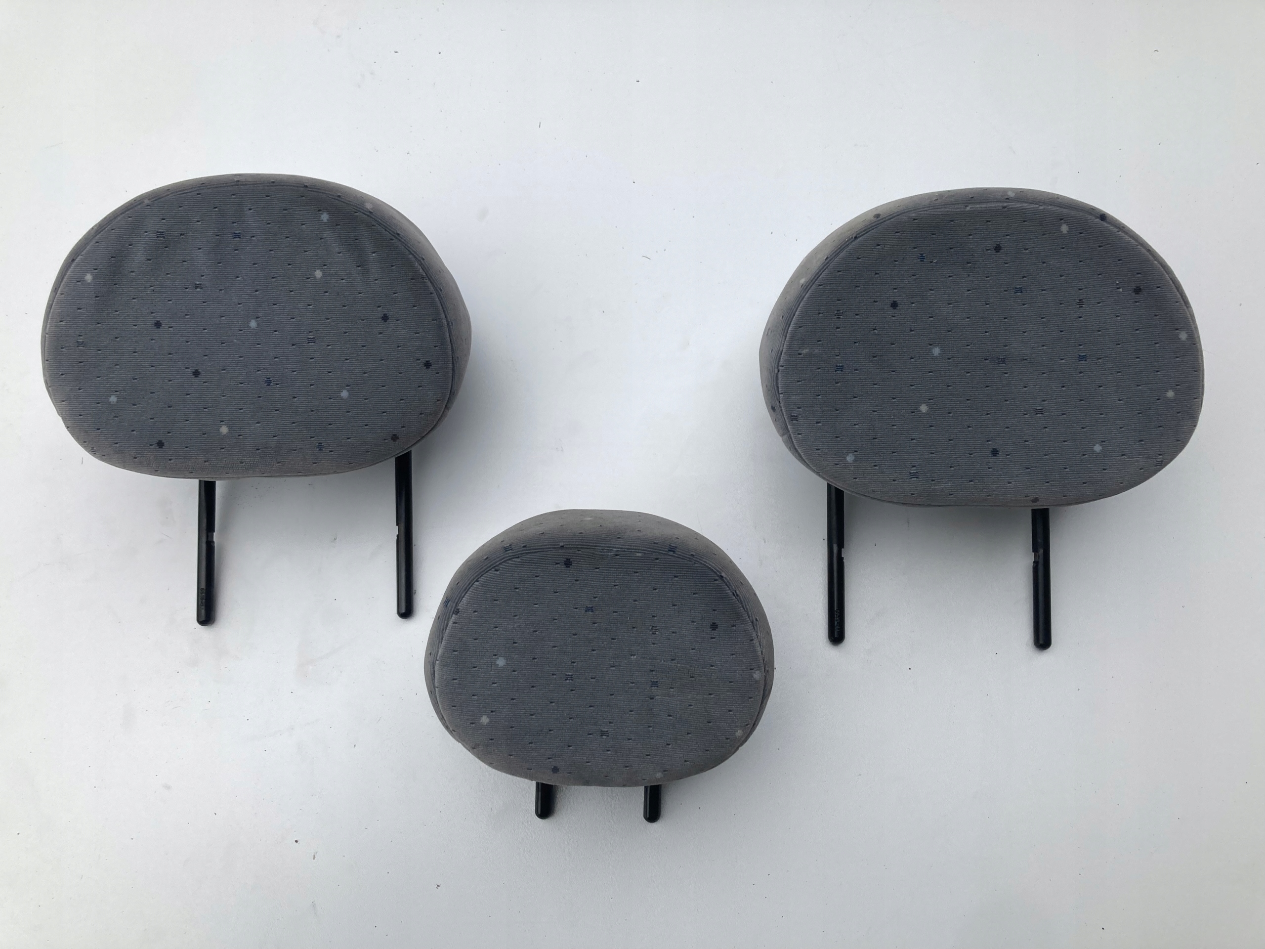 Підголівники підголівник задній Citroen C3 02-09R.