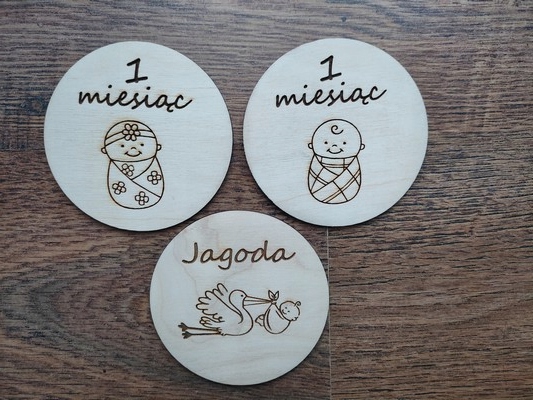 TABLICZKI Z MIESIĄCAMI KARTY DO ZDJĘĆ ALBUMU ROK Marka 100