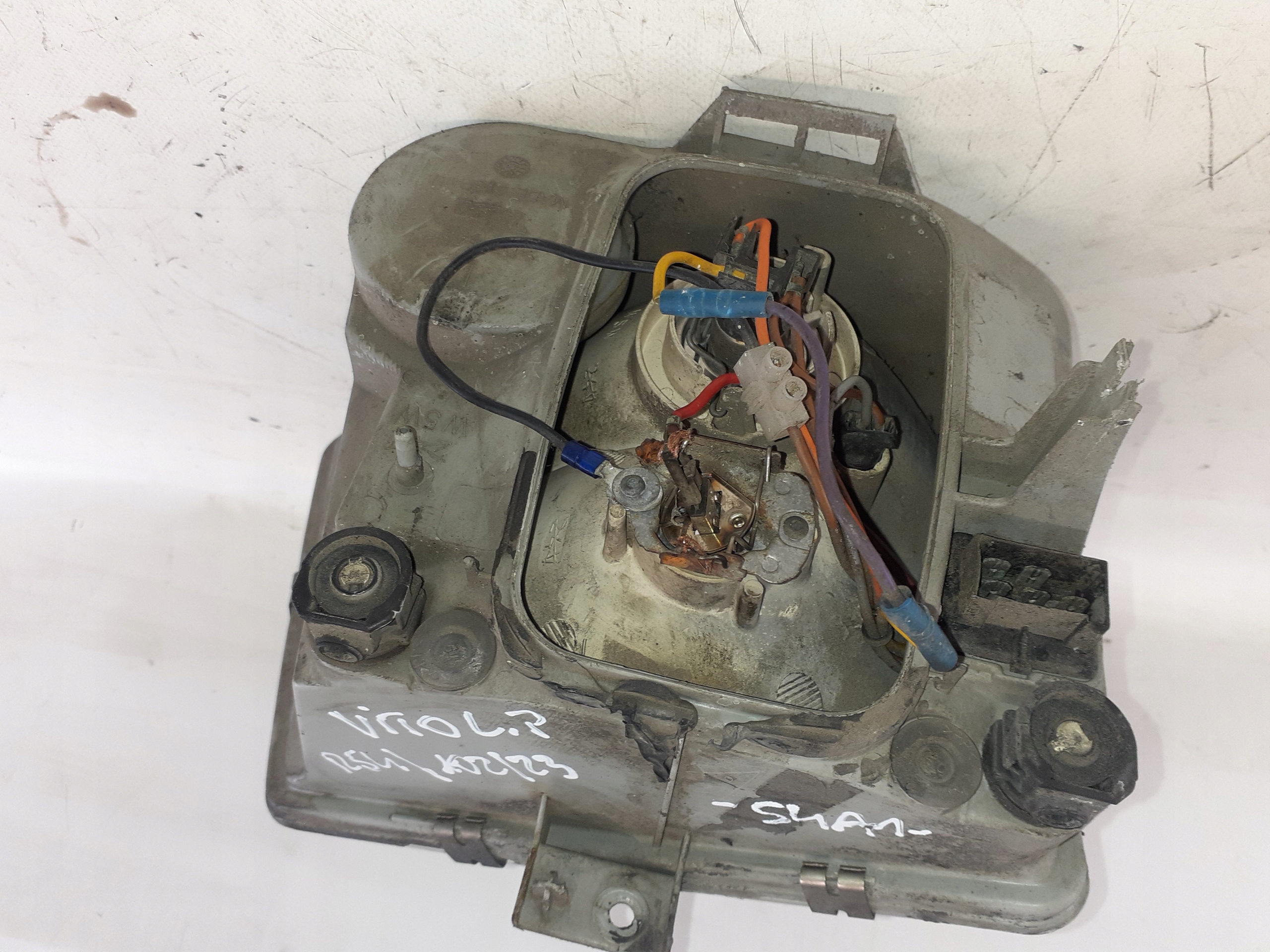 light left DO MERCEDES VITO and