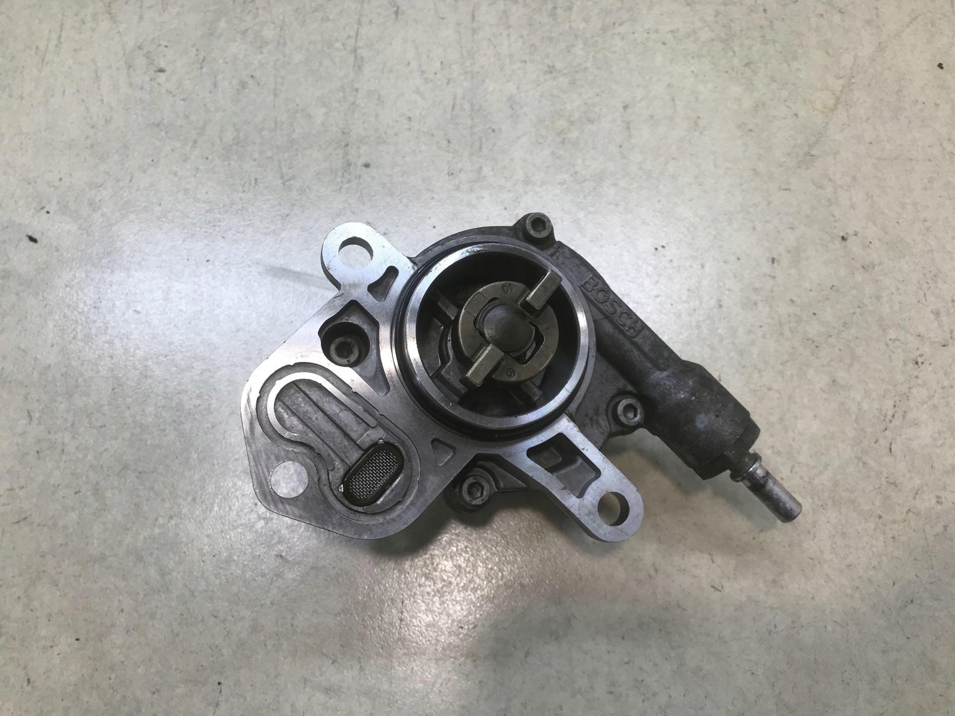 Pompa VACUM BOSCH PEUGEOT 307